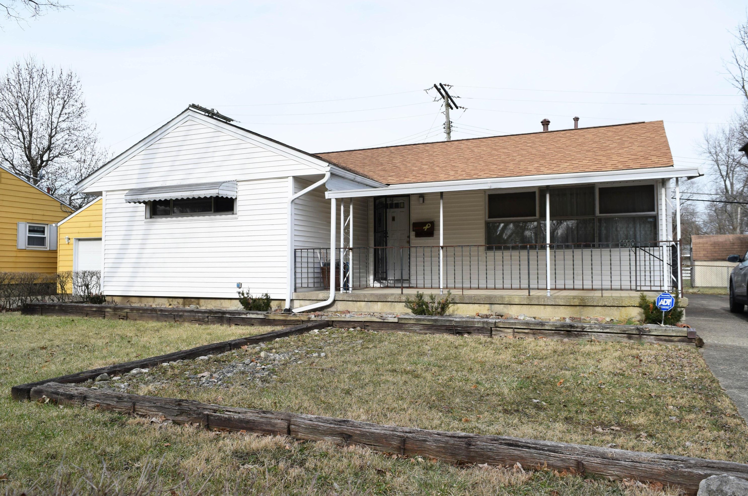 4610 Livingston Ave, Columbus, OH 43227-2106