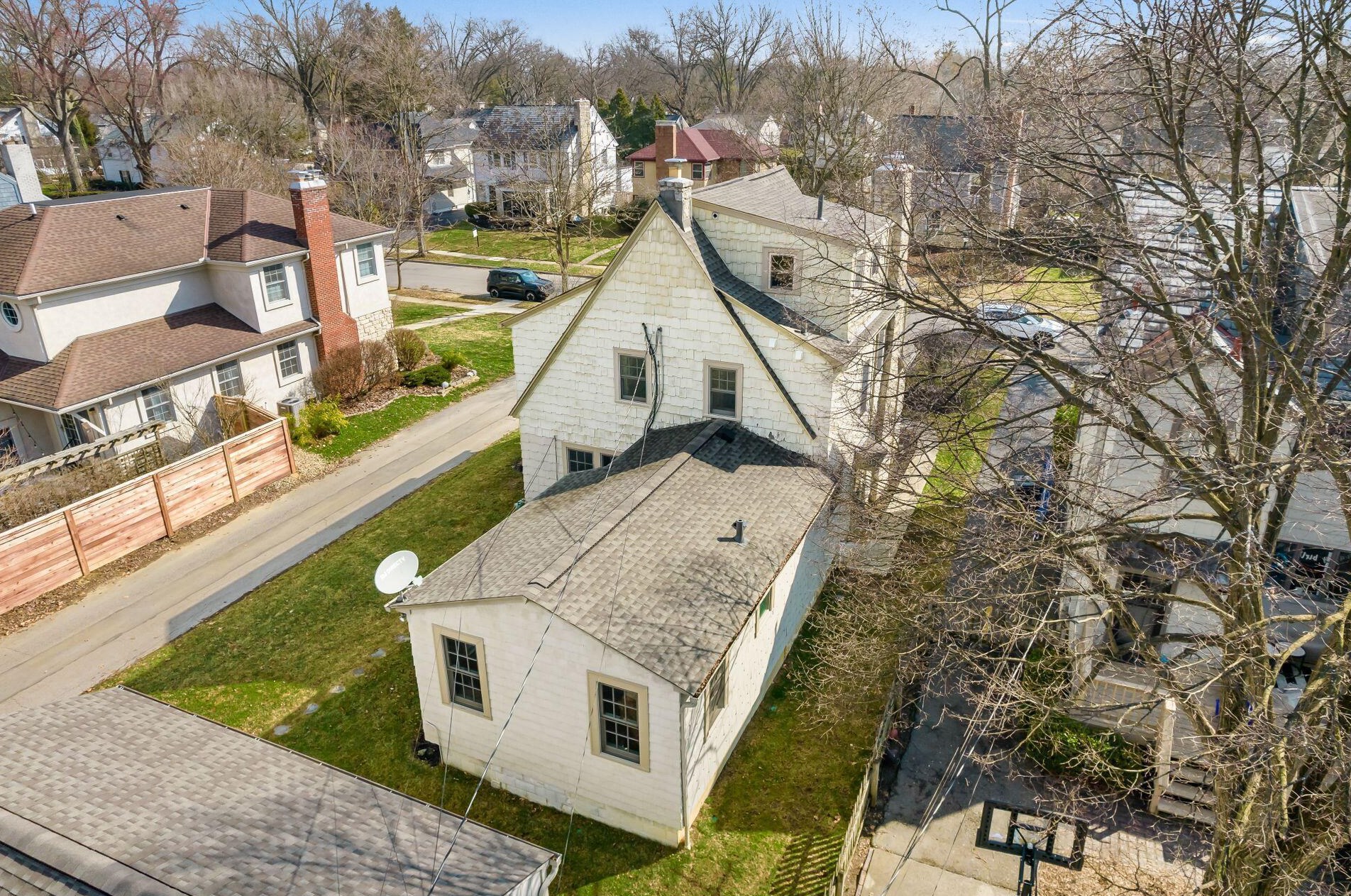 125 Stanwood Rd, Columbus OH 43209-1109 exterior