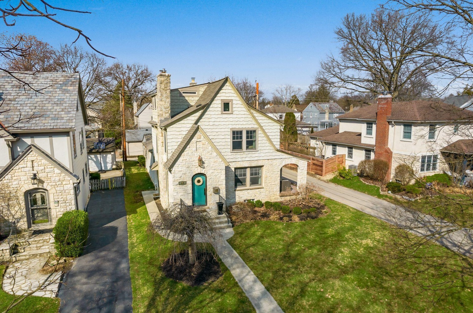 125 Stanwood Rd, Columbus OH 43209-1109 exterior