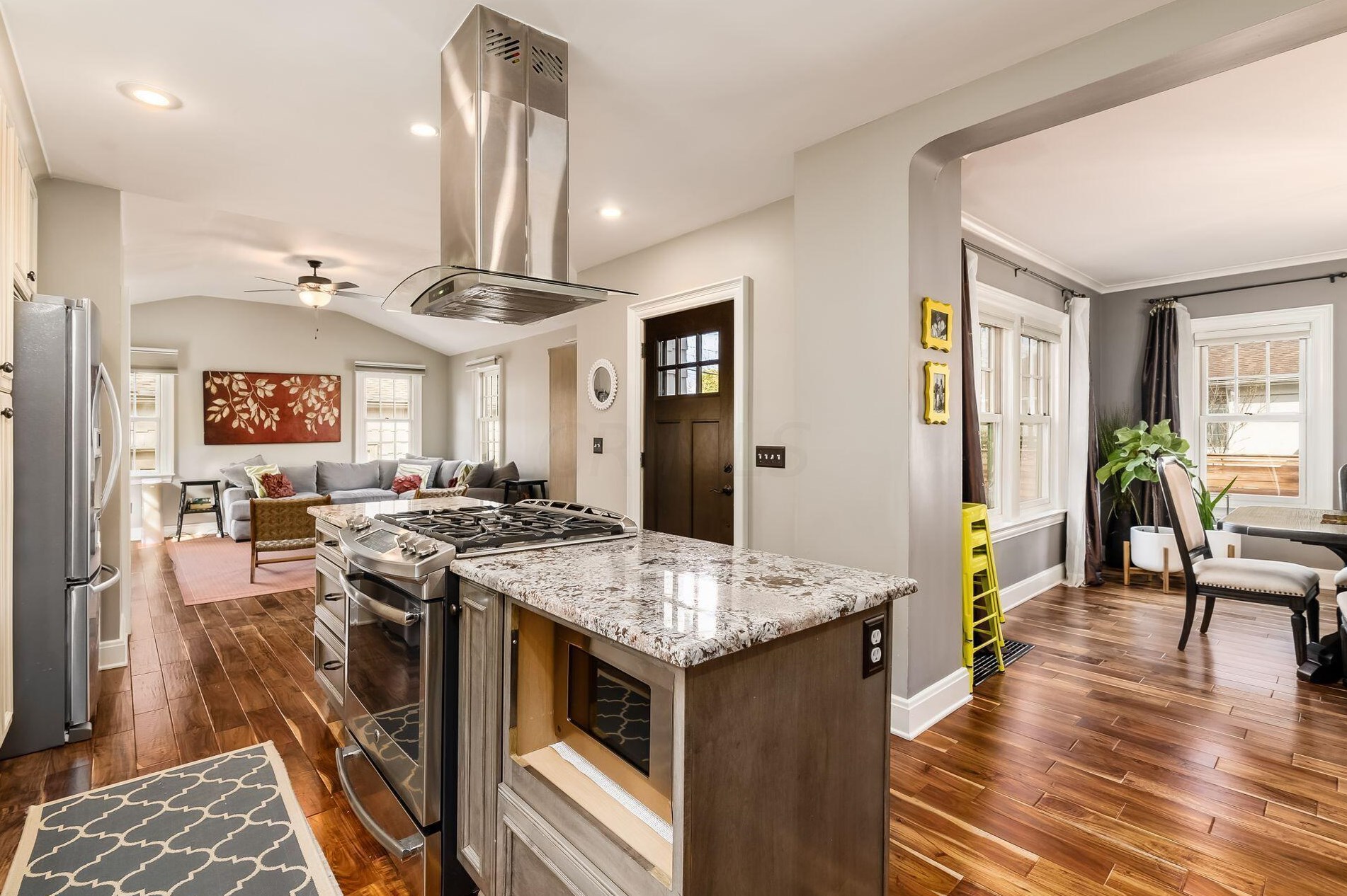 125 Stanwood Rd, Columbus OH 43209-1109 exterior