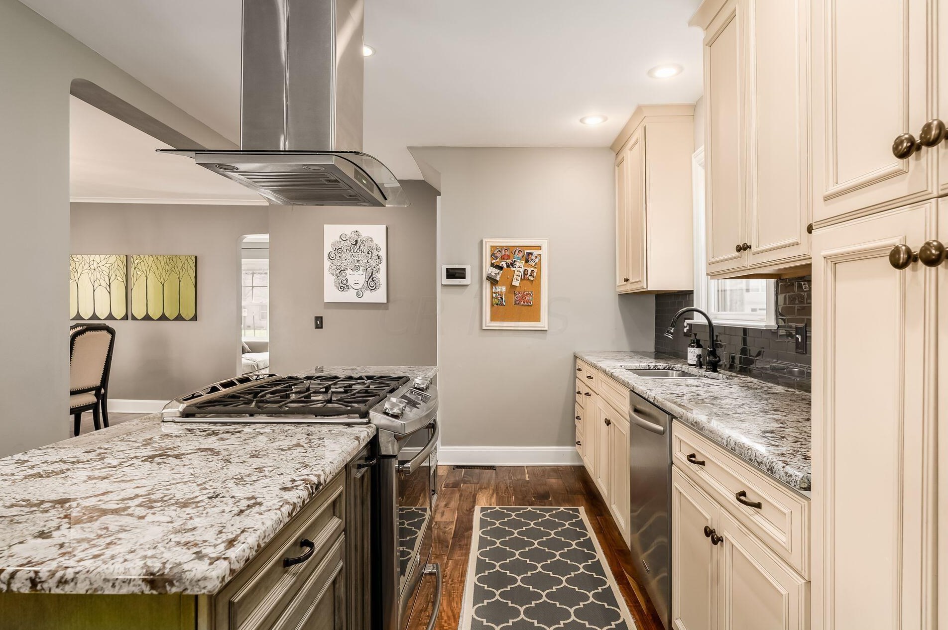 125 Stanwood Rd, Columbus OH 43209-1109 exterior