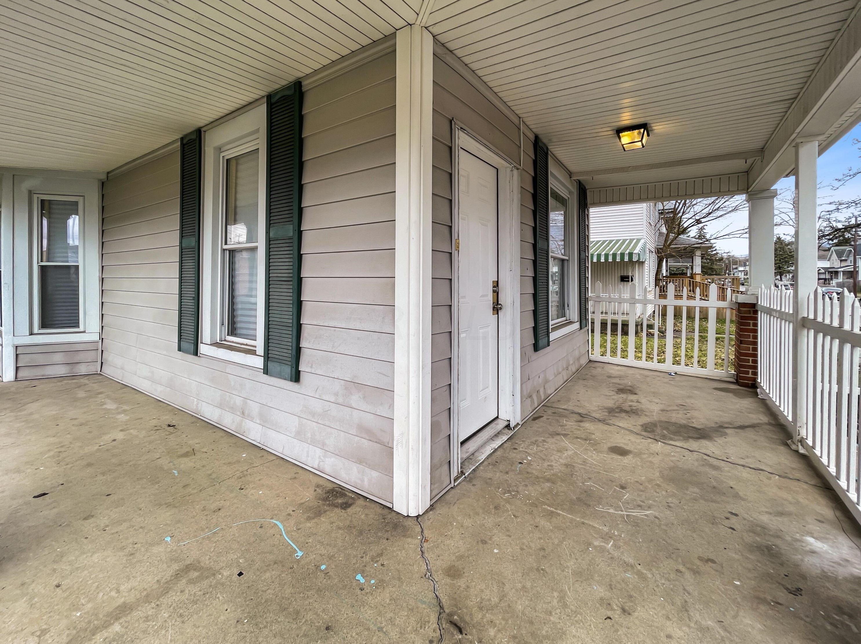515 Harris Ave, Columbus, OH 43204-3442