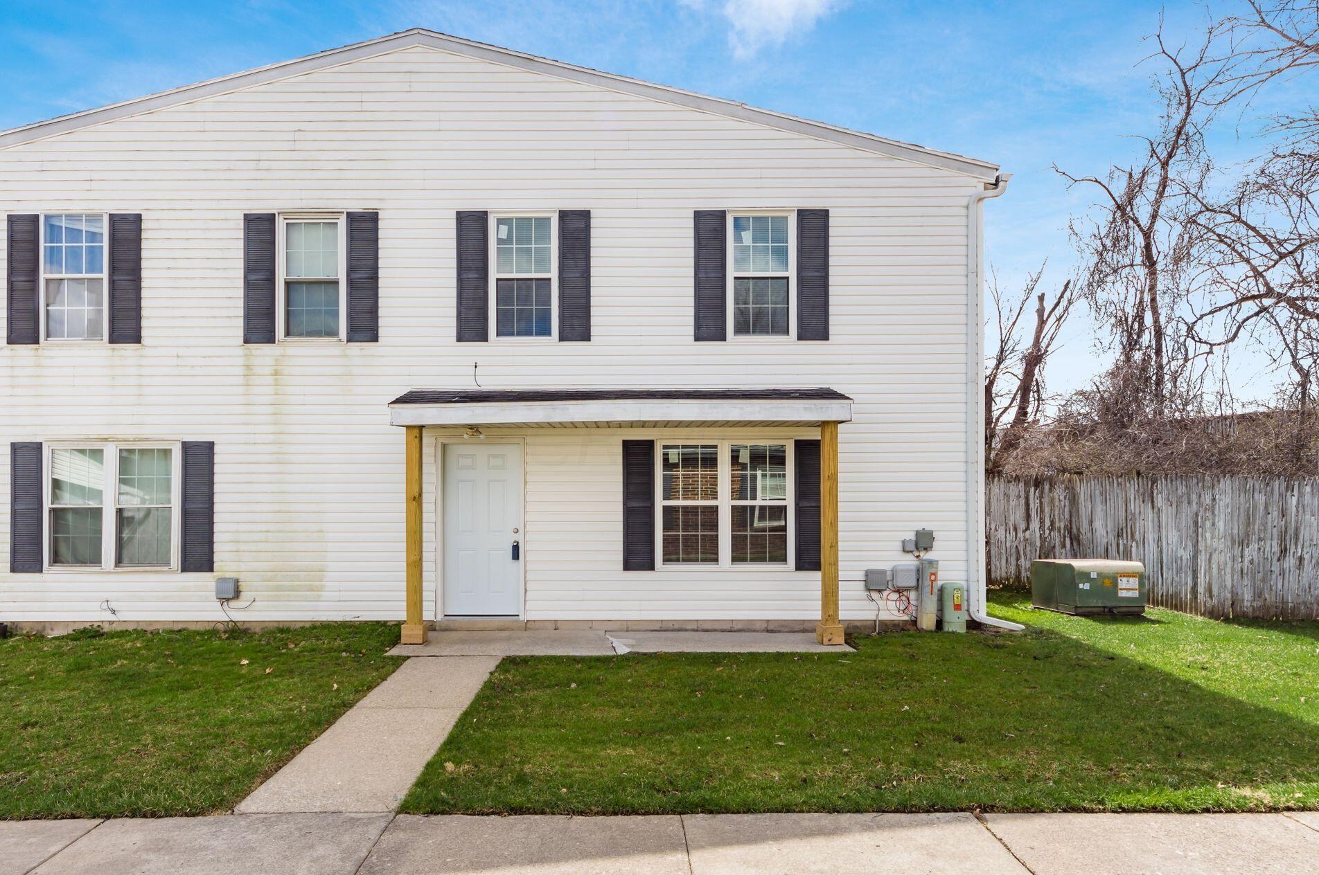 2529 Broadleaf Ct, Columbus, OH 43224-3001