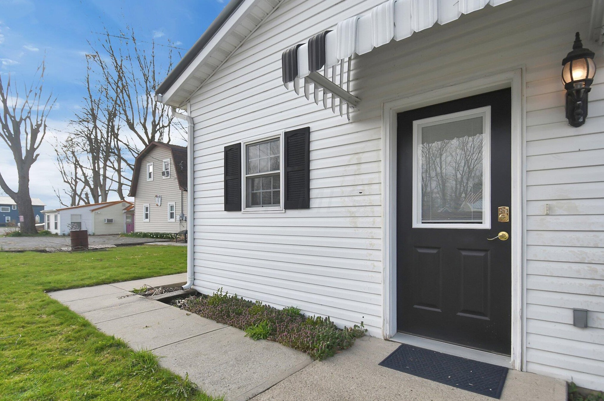 13969 Custers Point Rd, Thornville OH  43076-9244 exterior
