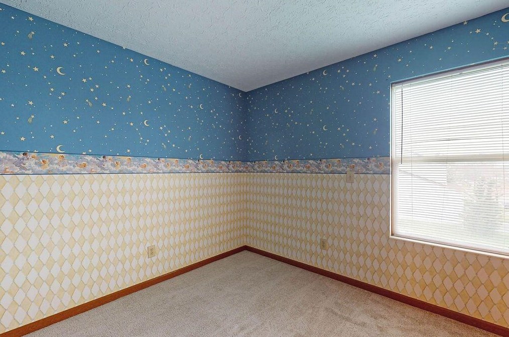 3044 Kings Realm Ave, Columbus OH 43232-5497 exterior