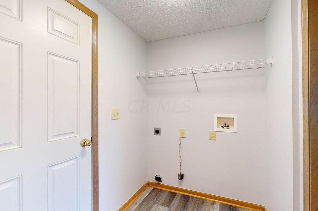 3044 Kings Realm Ave, Columbus OH 43232-5497 exterior