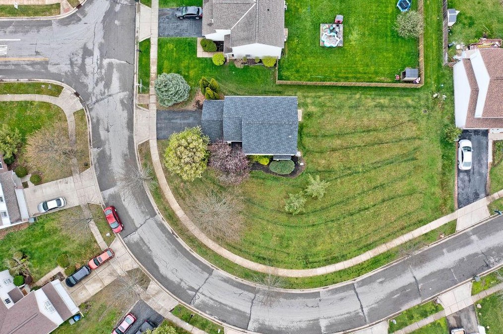 3044 Kings Realm Ave, Columbus OH 43232-5497 exterior