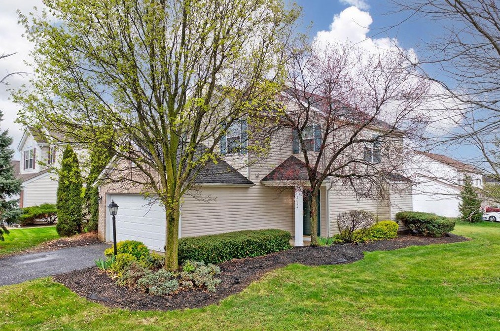 3044 Kings Realm Ave, Columbus, OH 43232-5498