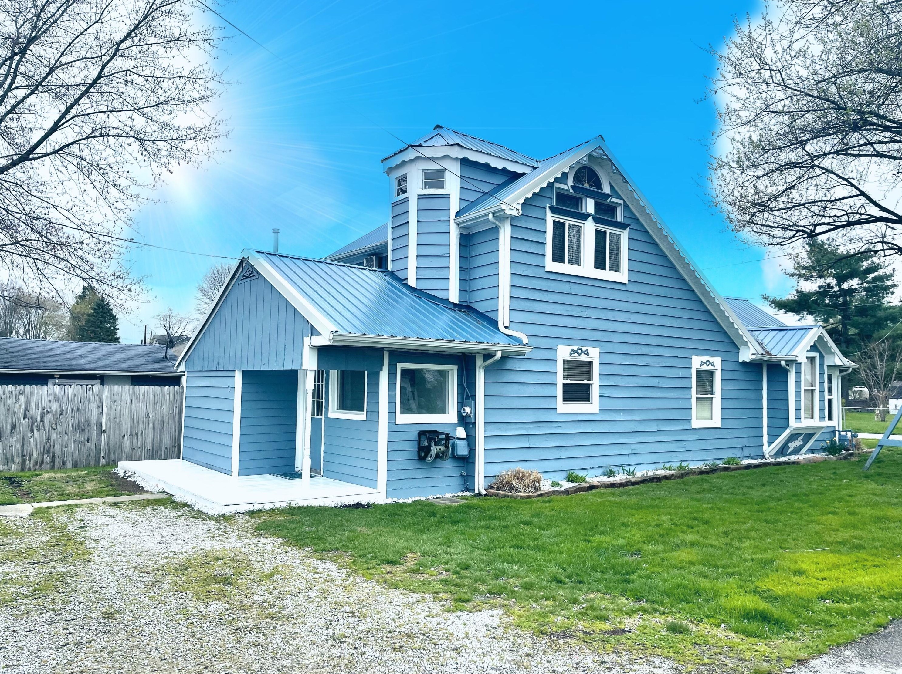 108 Seymour Ave, Buckeye Lake, OH 43008