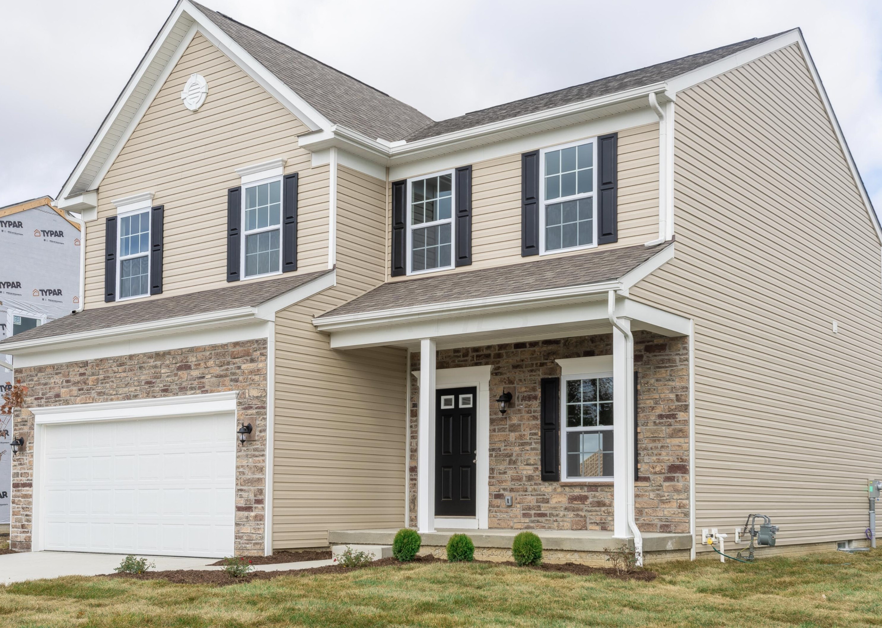63 Hawthorne Dr, Ashville, OH 43103-9374