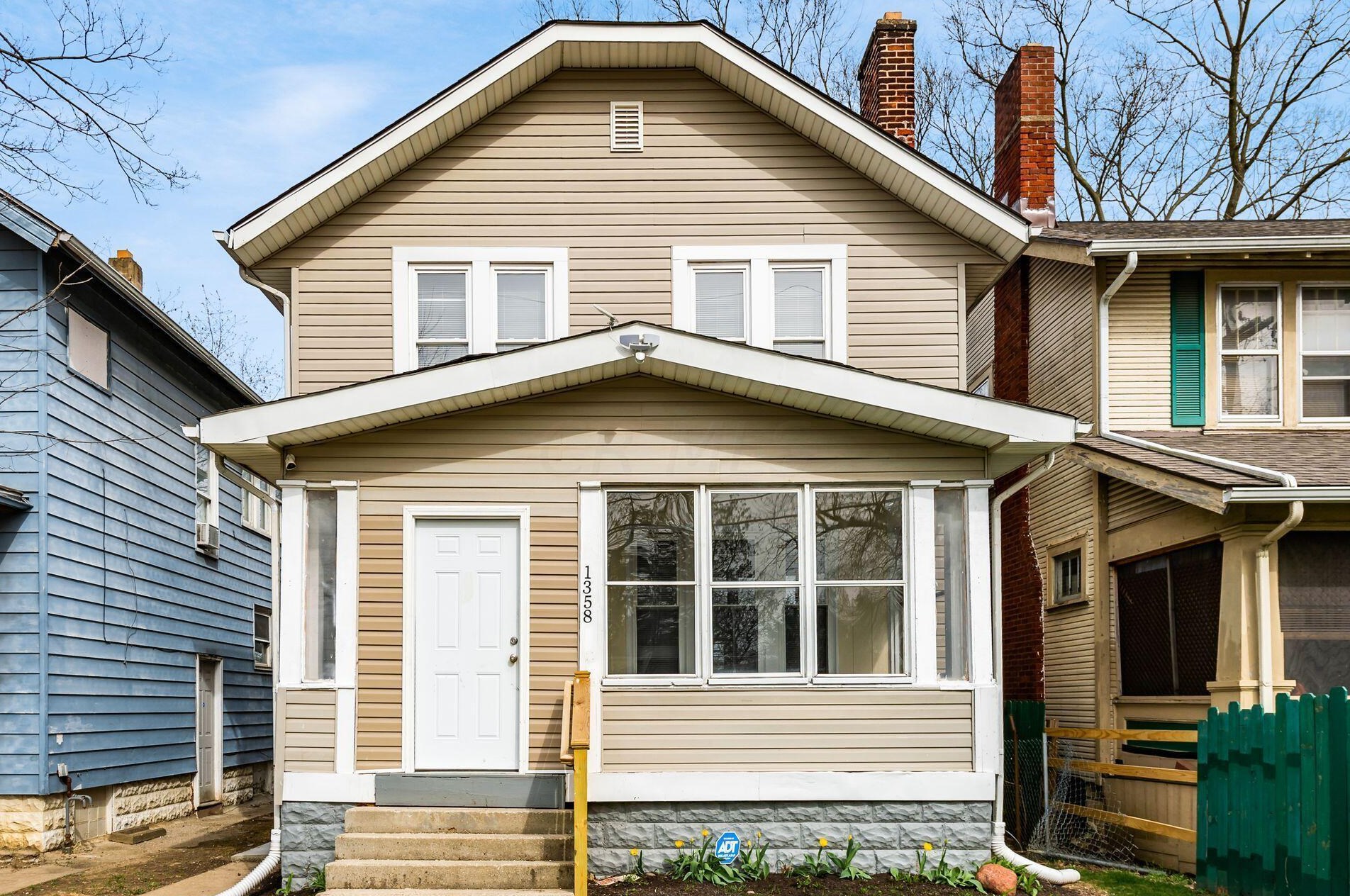 1358 Lockbourne Rd, Columbus, OH 43206-3283