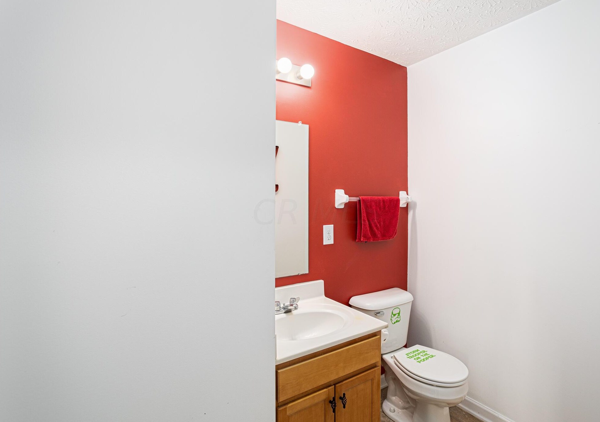 2827 Ballyvaughn Dr, Columbus OH 43219-6503 exterior