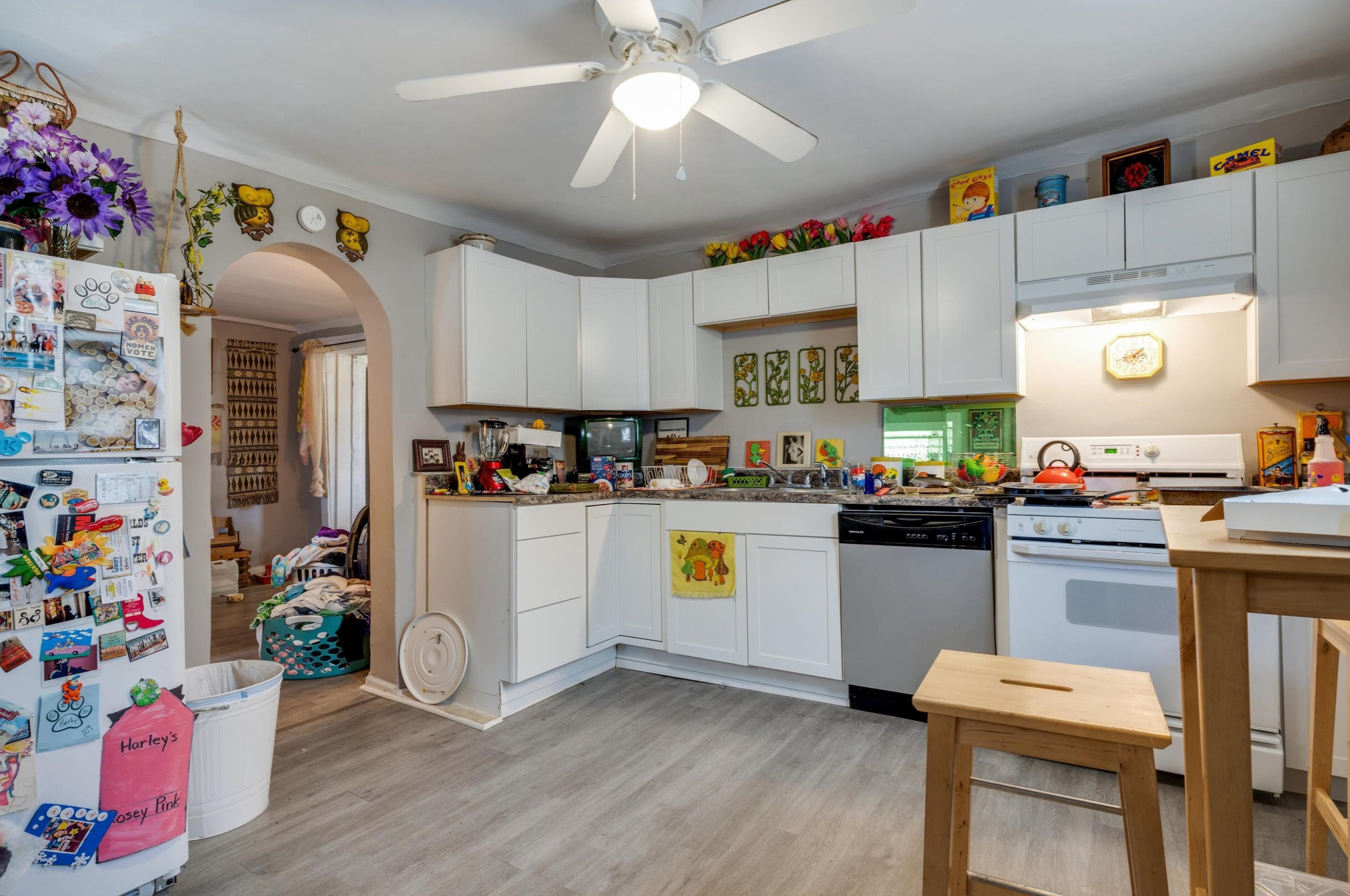 1033 Scott St, Columbus OH  43222-1211 exterior