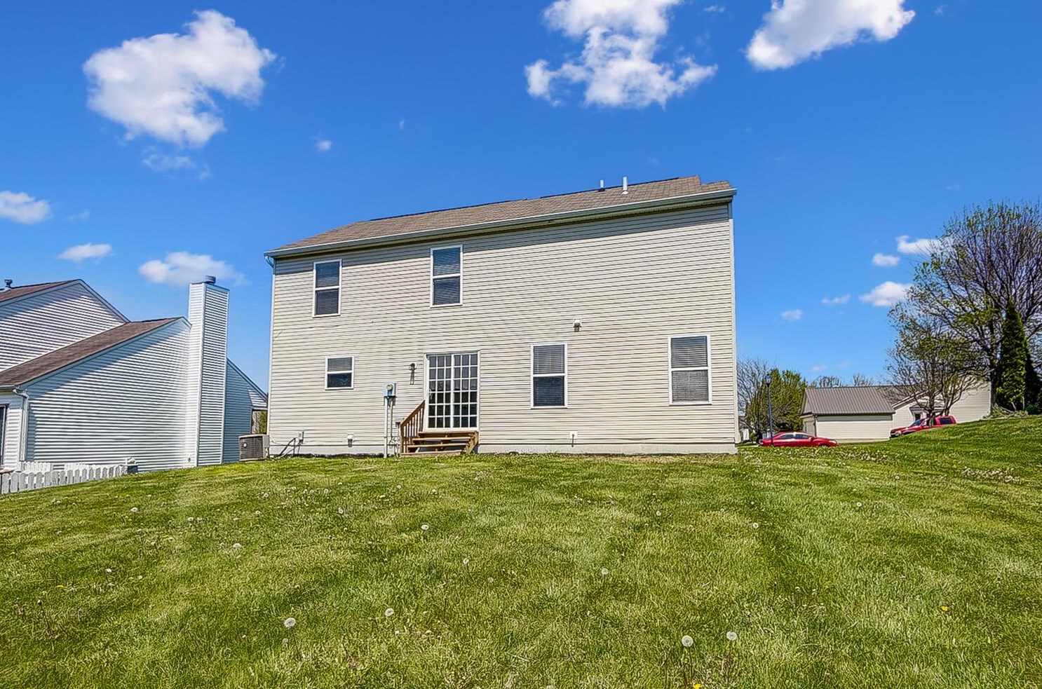 6515 Ashbrook Vlg Dr, Cnl Wnchstr OH 43110 exterior