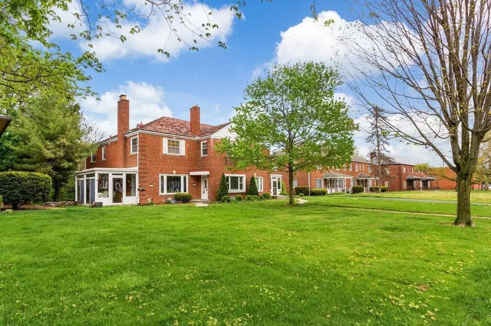 1958 Northwest Blvd, Columbus, OH 43212-1147