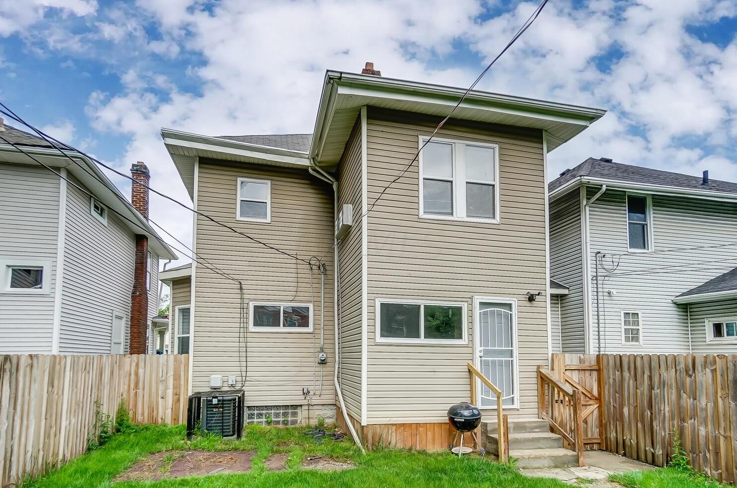 36 Terrace Ave, Columbus OH  43204-3731 exterior