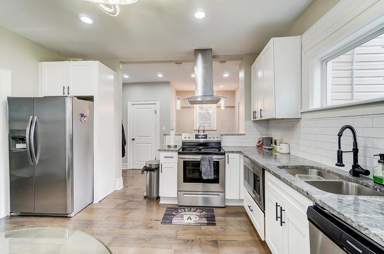 36 Terrace Ave, Columbus OH  43204-3731 exterior