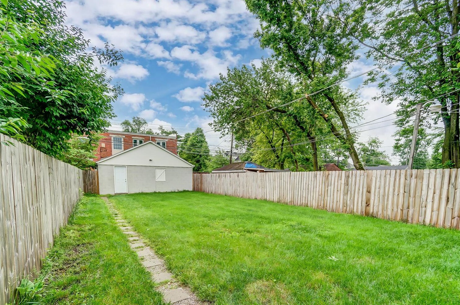 36 Terrace Ave, Columbus OH  43204-3731 exterior