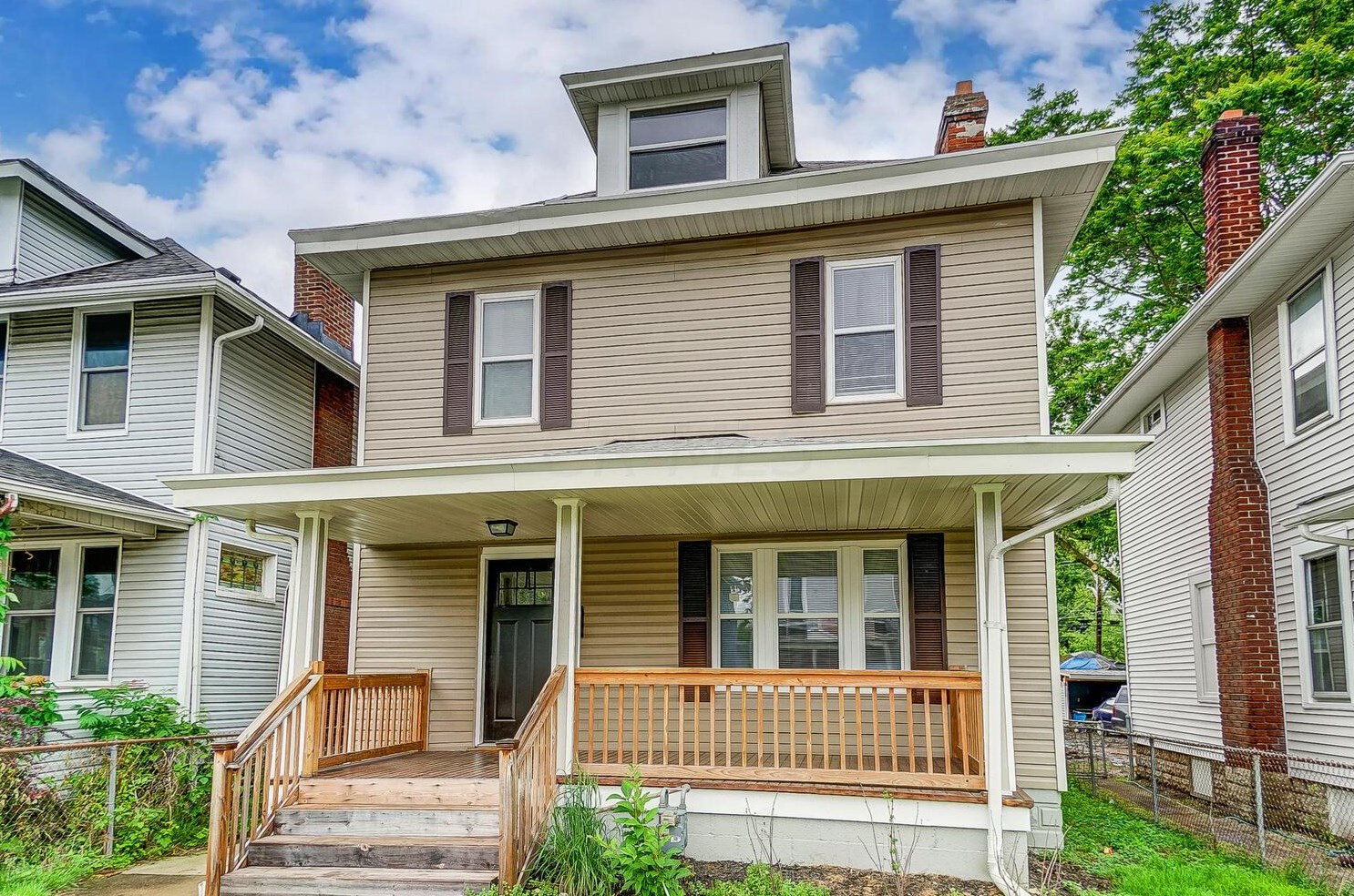 36 Terrace Ave, Columbus OH  43204-3731 exterior