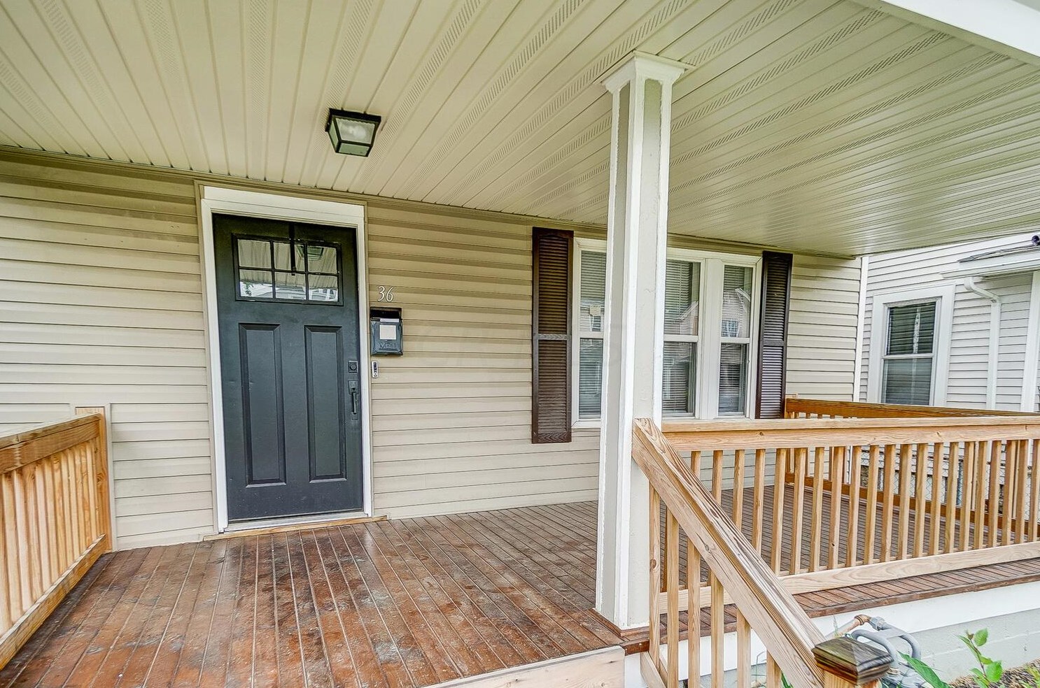 36 Terrace Ave, Columbus OH  43204-3731 exterior