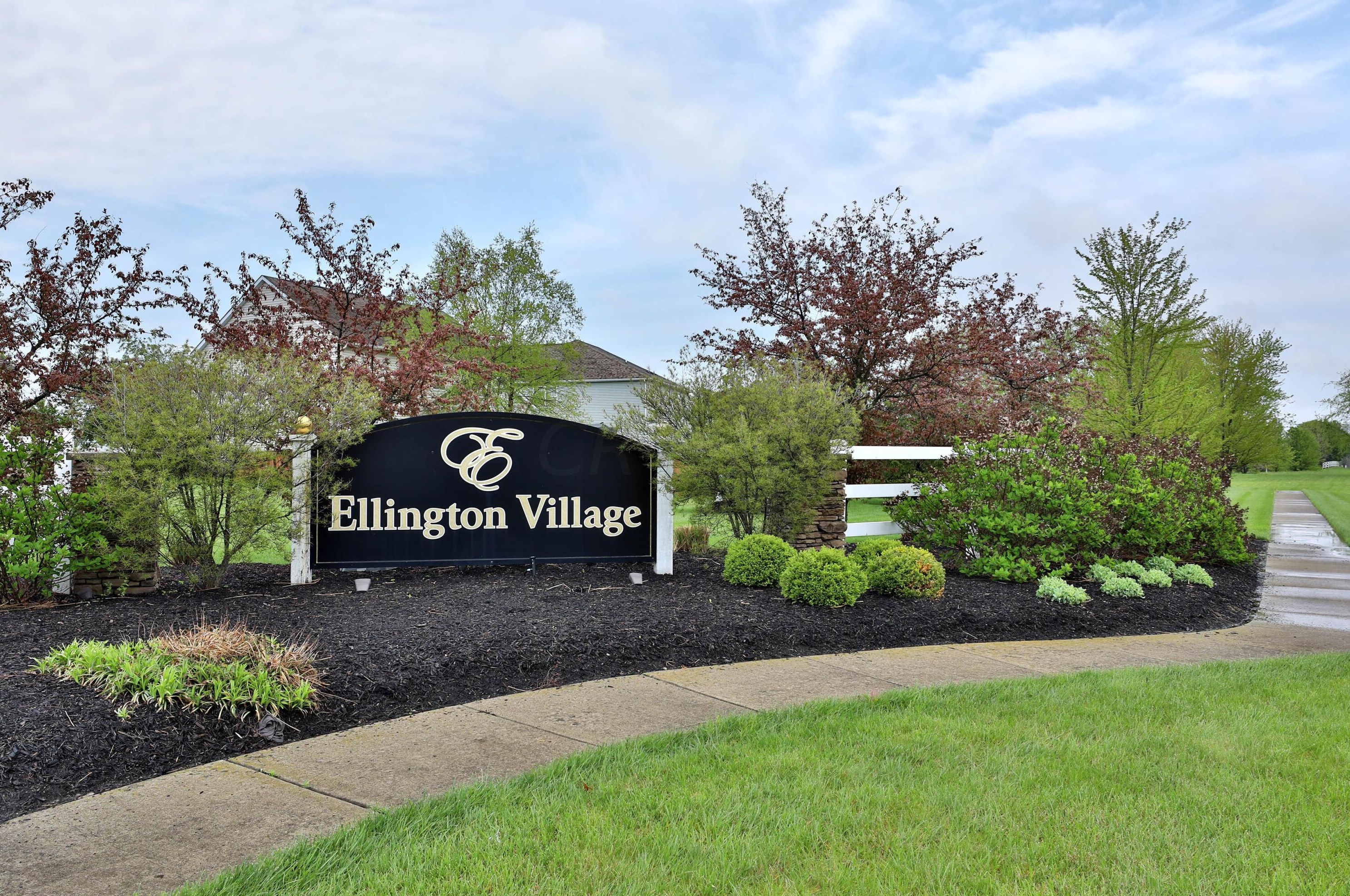 133 Mannaseh Dr, Granville, OH 43023-9063