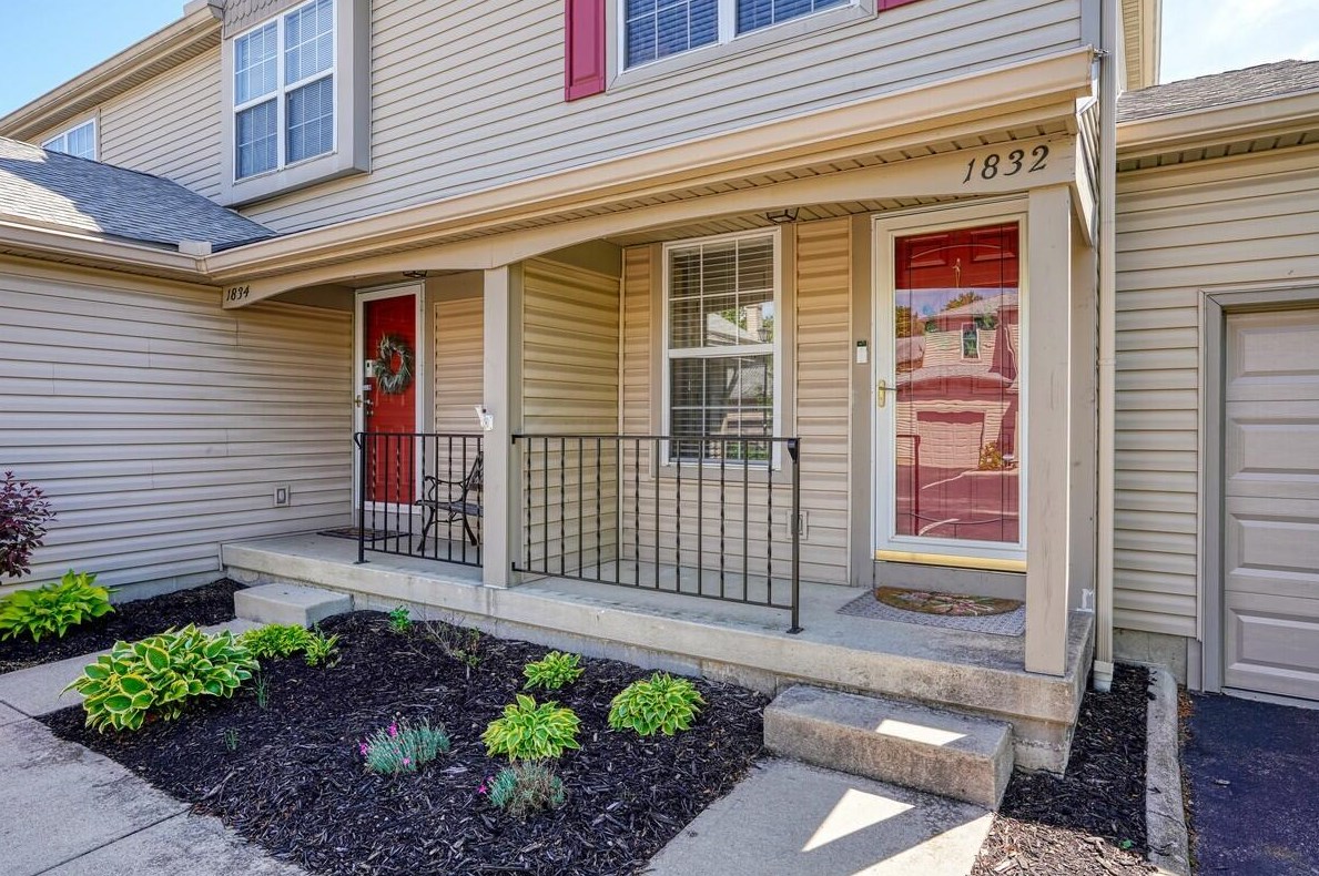 1832 Hobbes Dr, Hilliard, OH 43026-8214