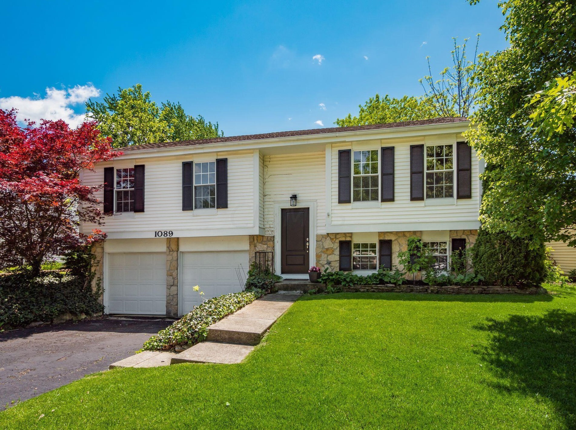 1089 Discovery Dr, Columbus, OH 43085-4708