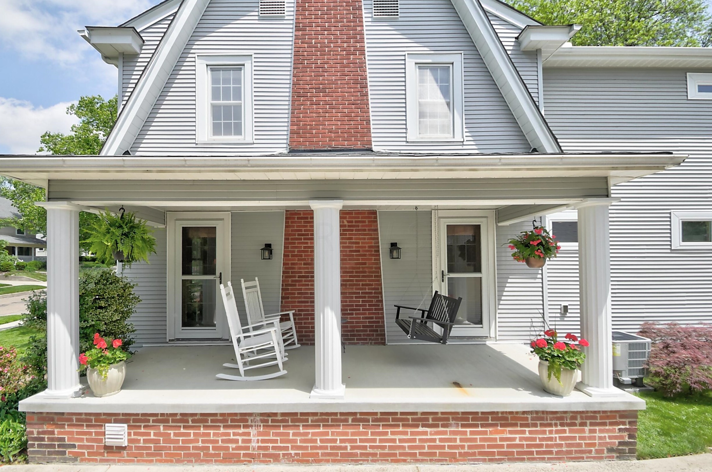 173 Chatham Rd, Columbus, OH 43214-3345