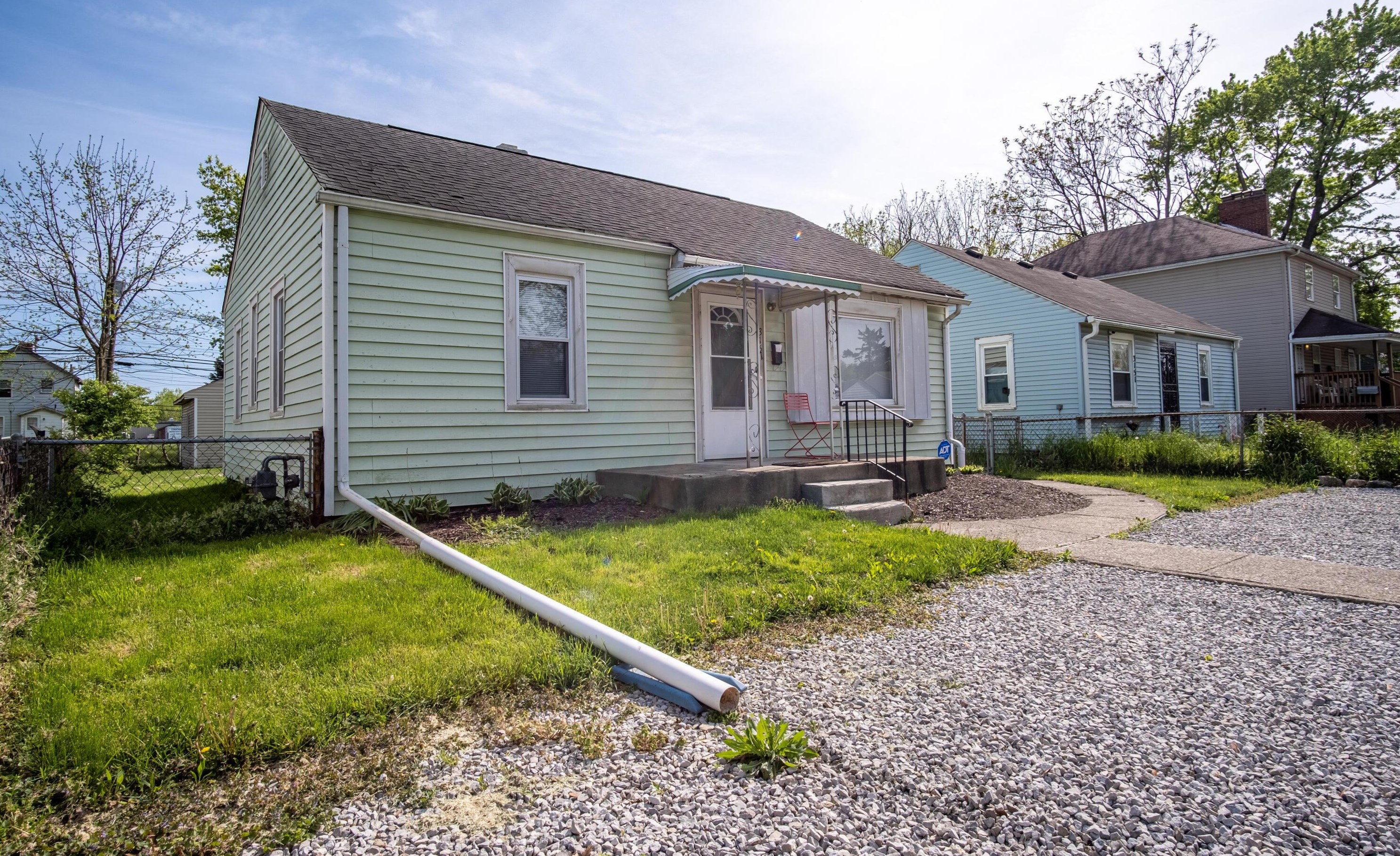3157 6th Ave, Columbus, OH 43219-2838