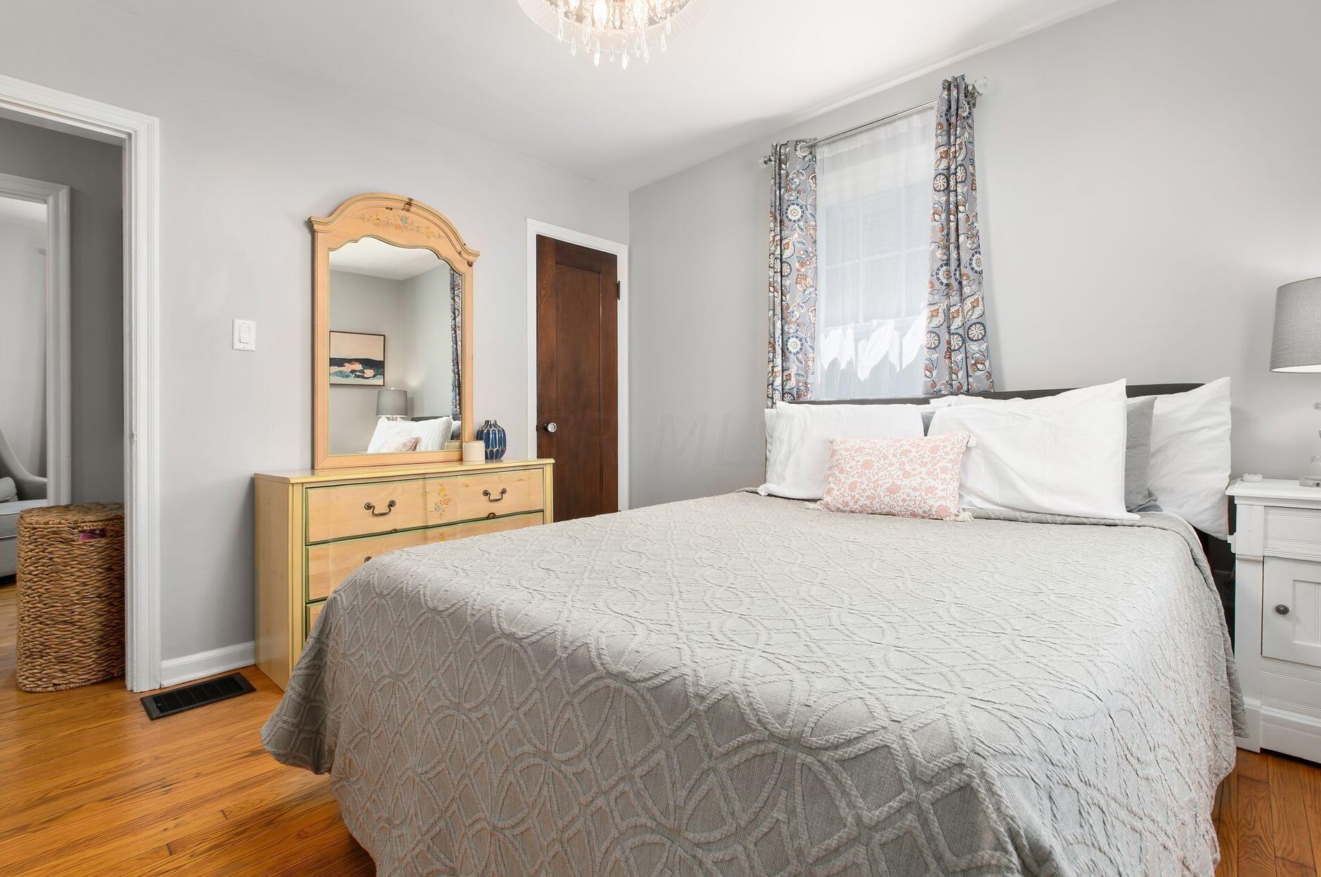 384 Taylor Ave, Columbus OH 43203-1757 exterior