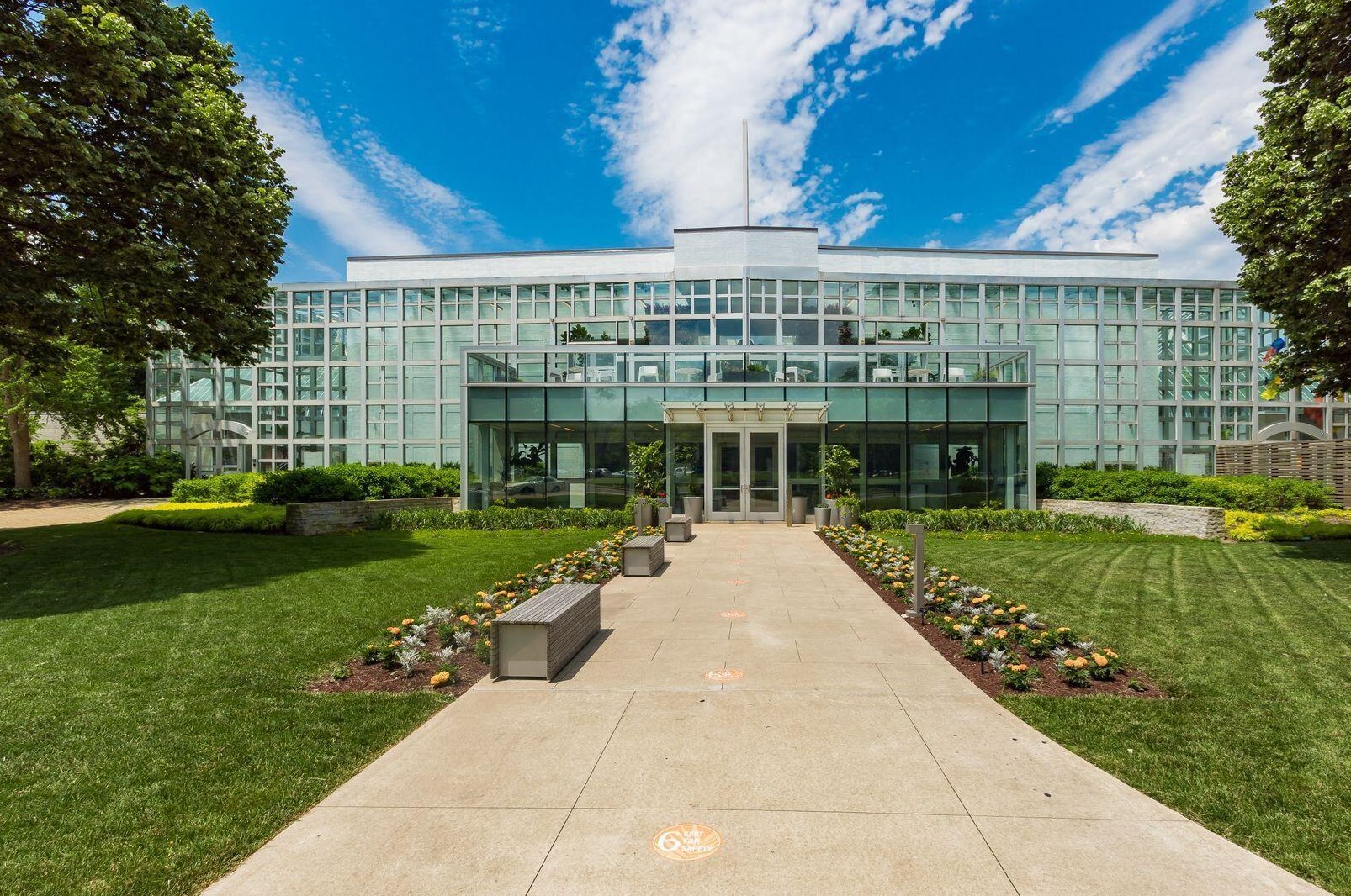 384 Taylor Ave, Columbus OH 43203-1757 exterior