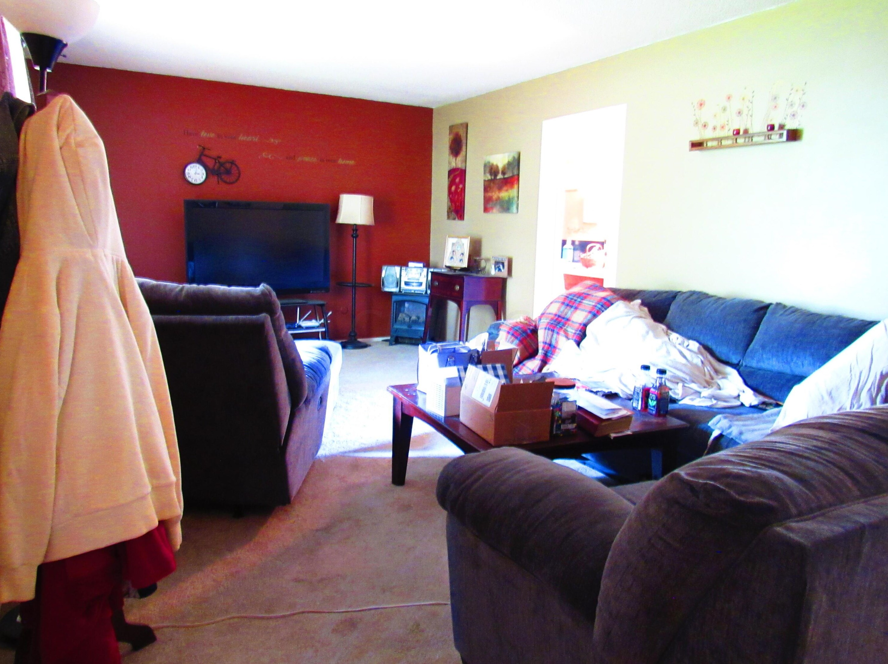 1605 Mcnaughten Rd, Columbus, OH 43232-1643