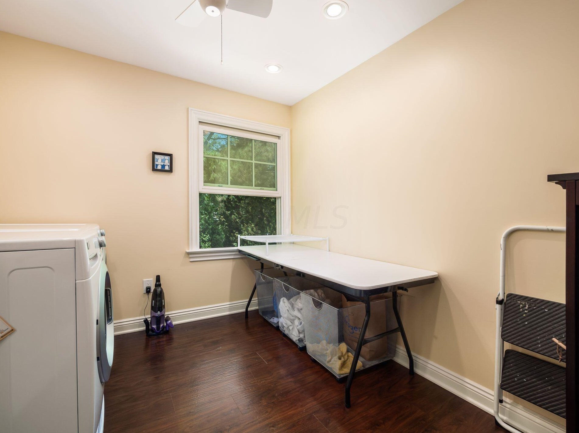 4721 Burbank Dr, Columbus OH exterior