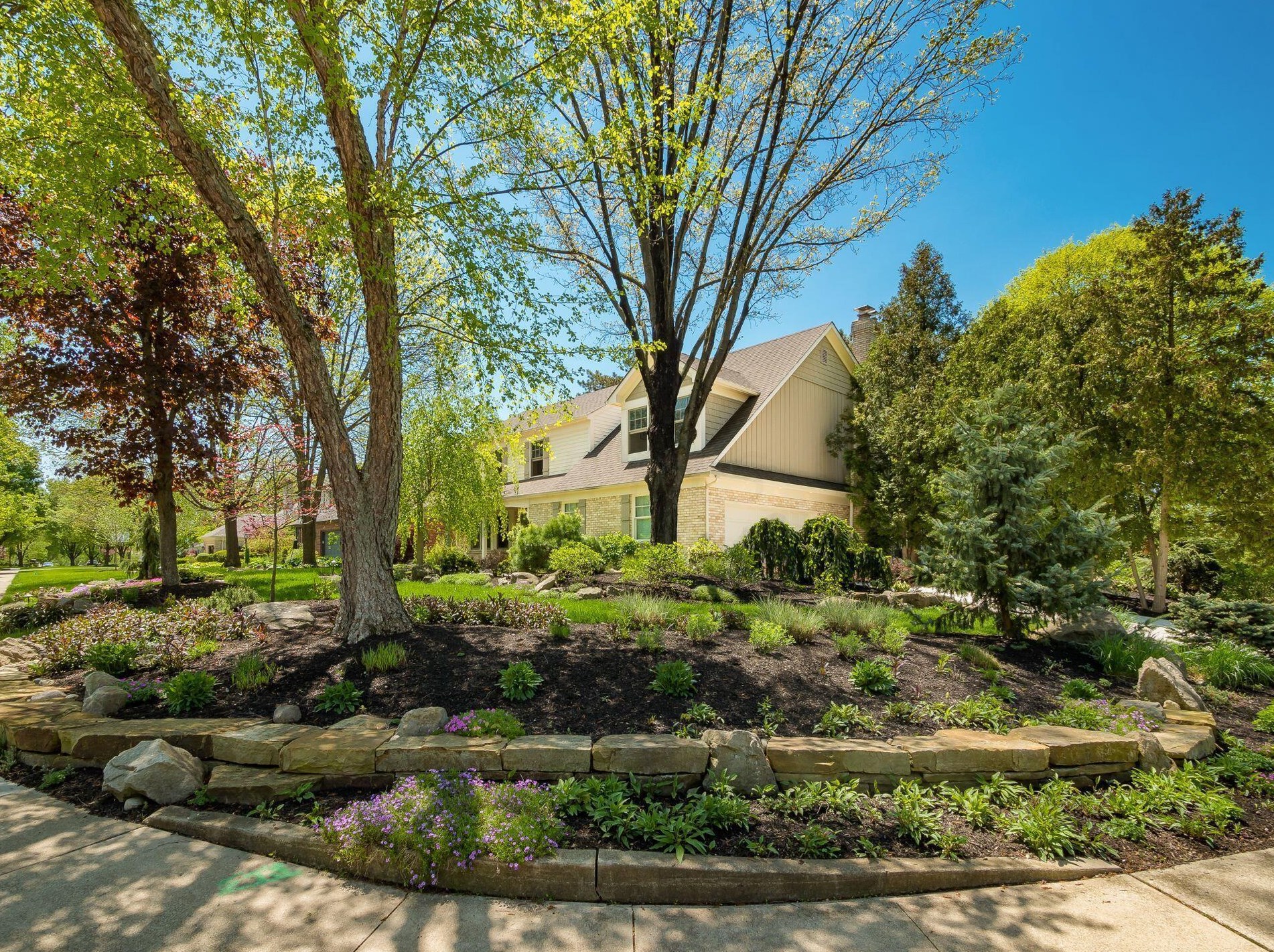 4721 Burbank Dr, Columbus OH exterior