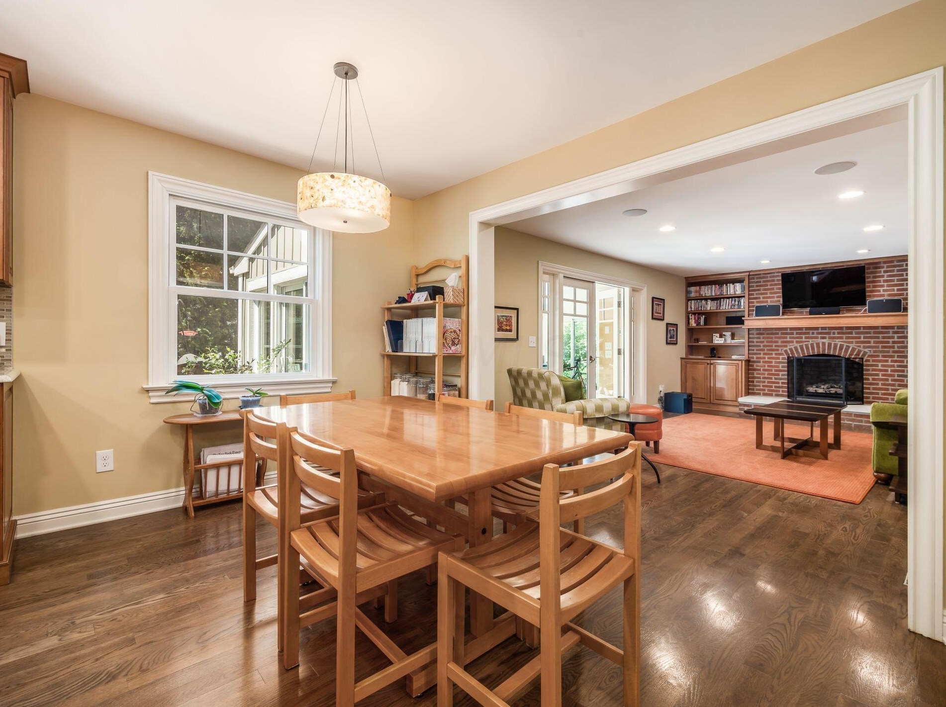 4721 Burbank Dr, Columbus OH exterior