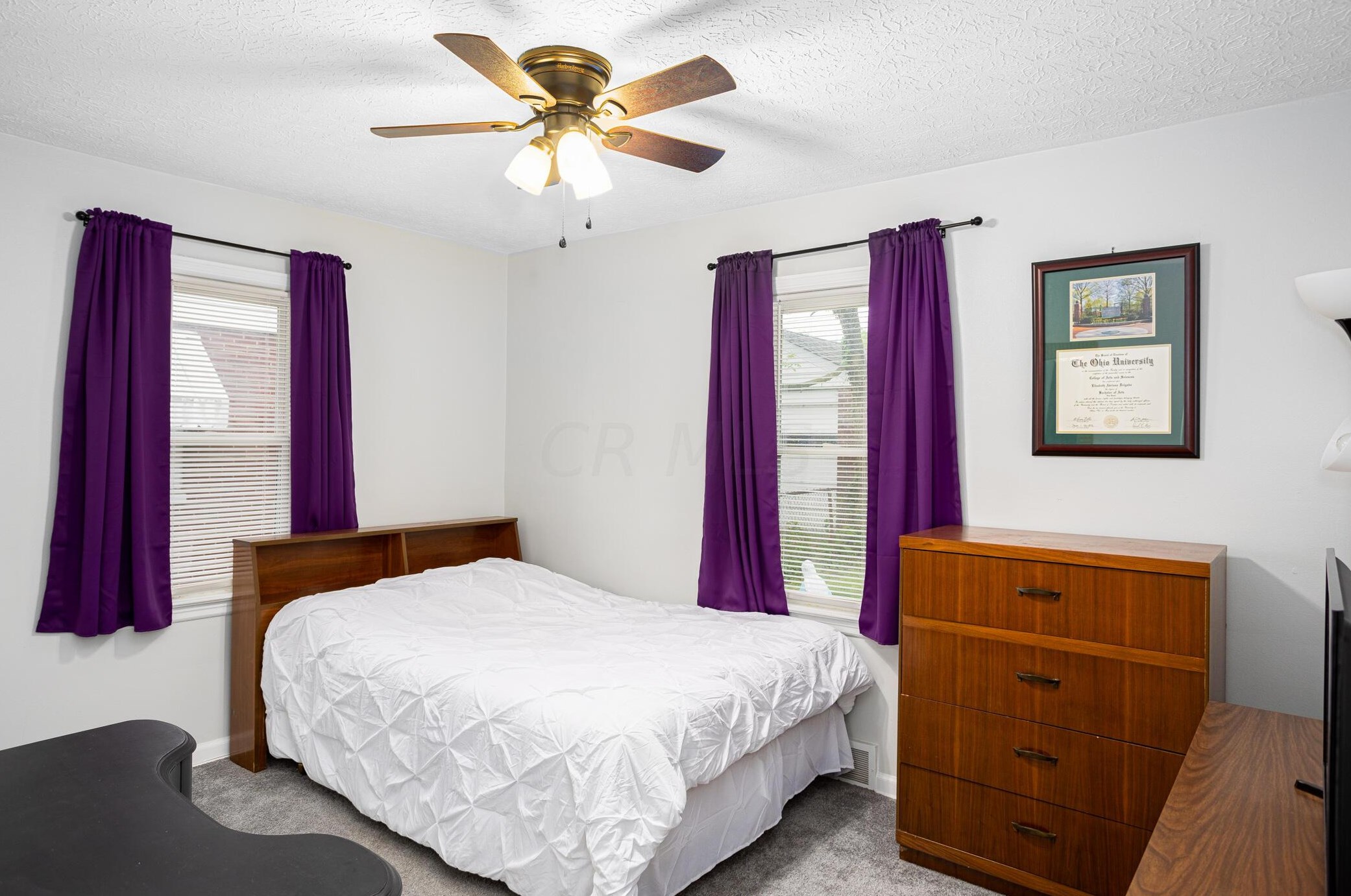 2751 Regina Ave, Columbus OH 43204-2724 exterior