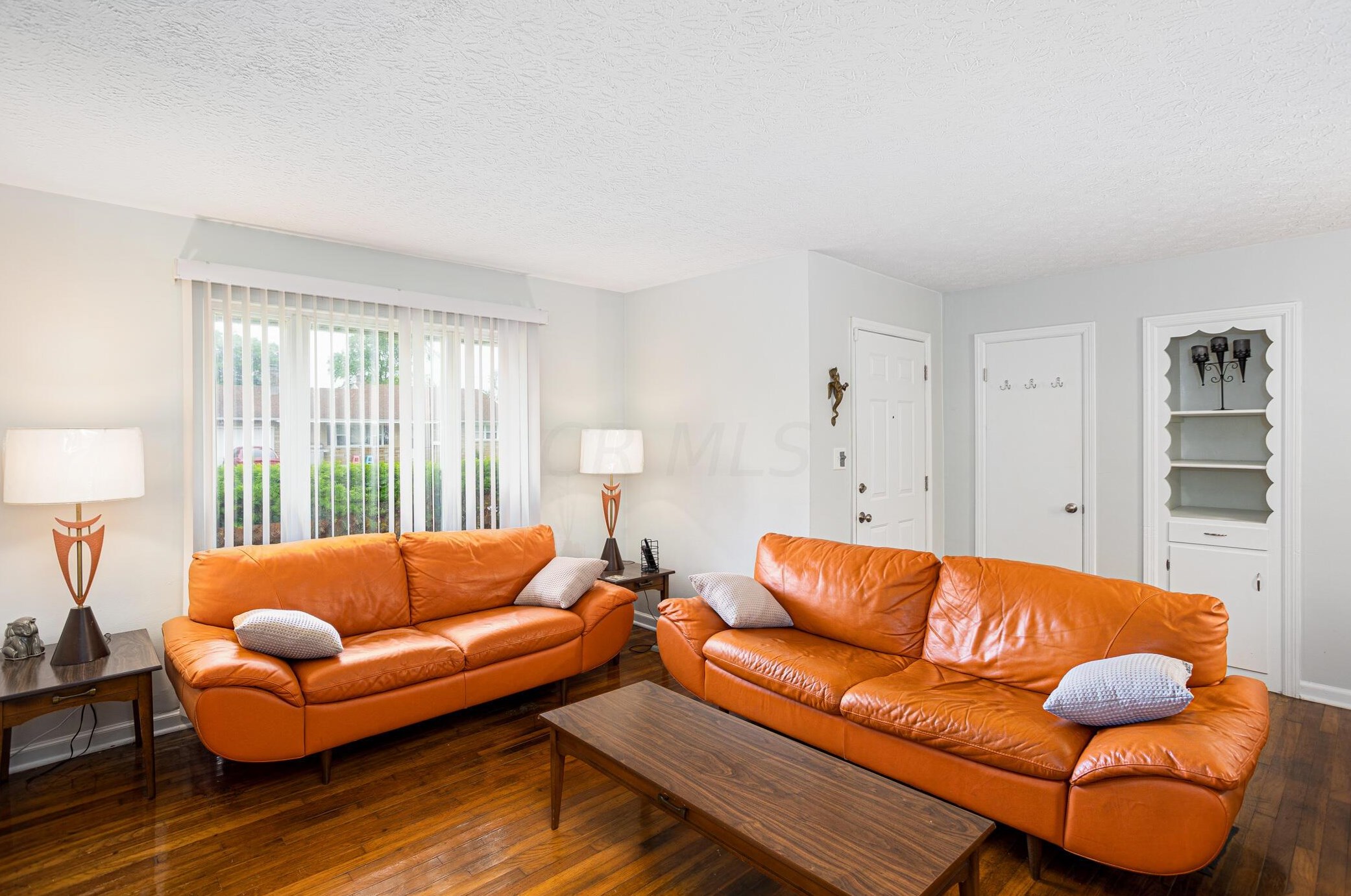 2751 Regina Ave, Columbus OH 43204-2724 exterior