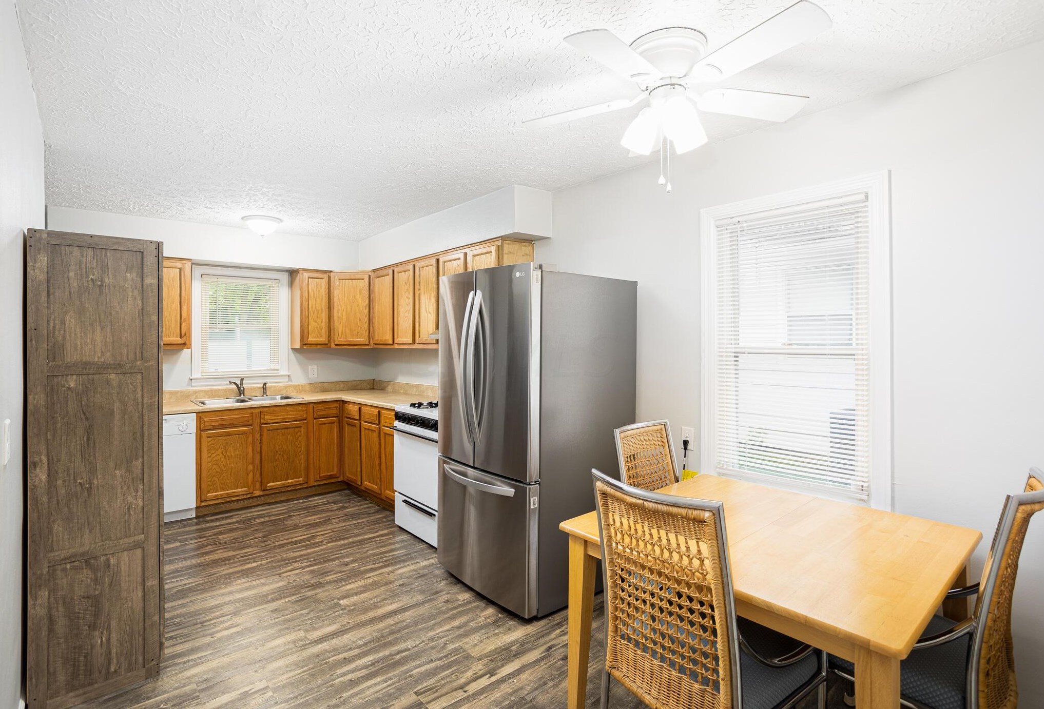 2751 Regina Ave, Columbus OH 43204-2724 exterior