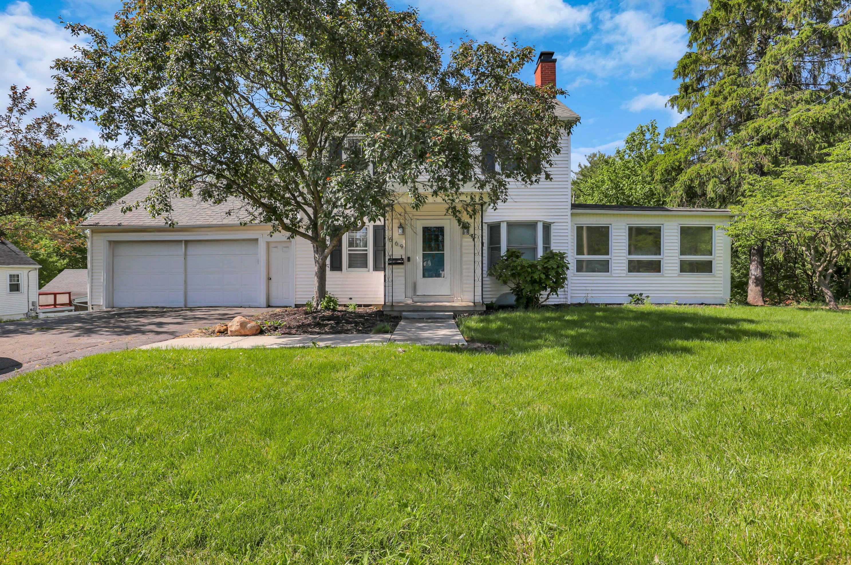 669 Pleasantville Rd, Lancaster, OH 43130-3329