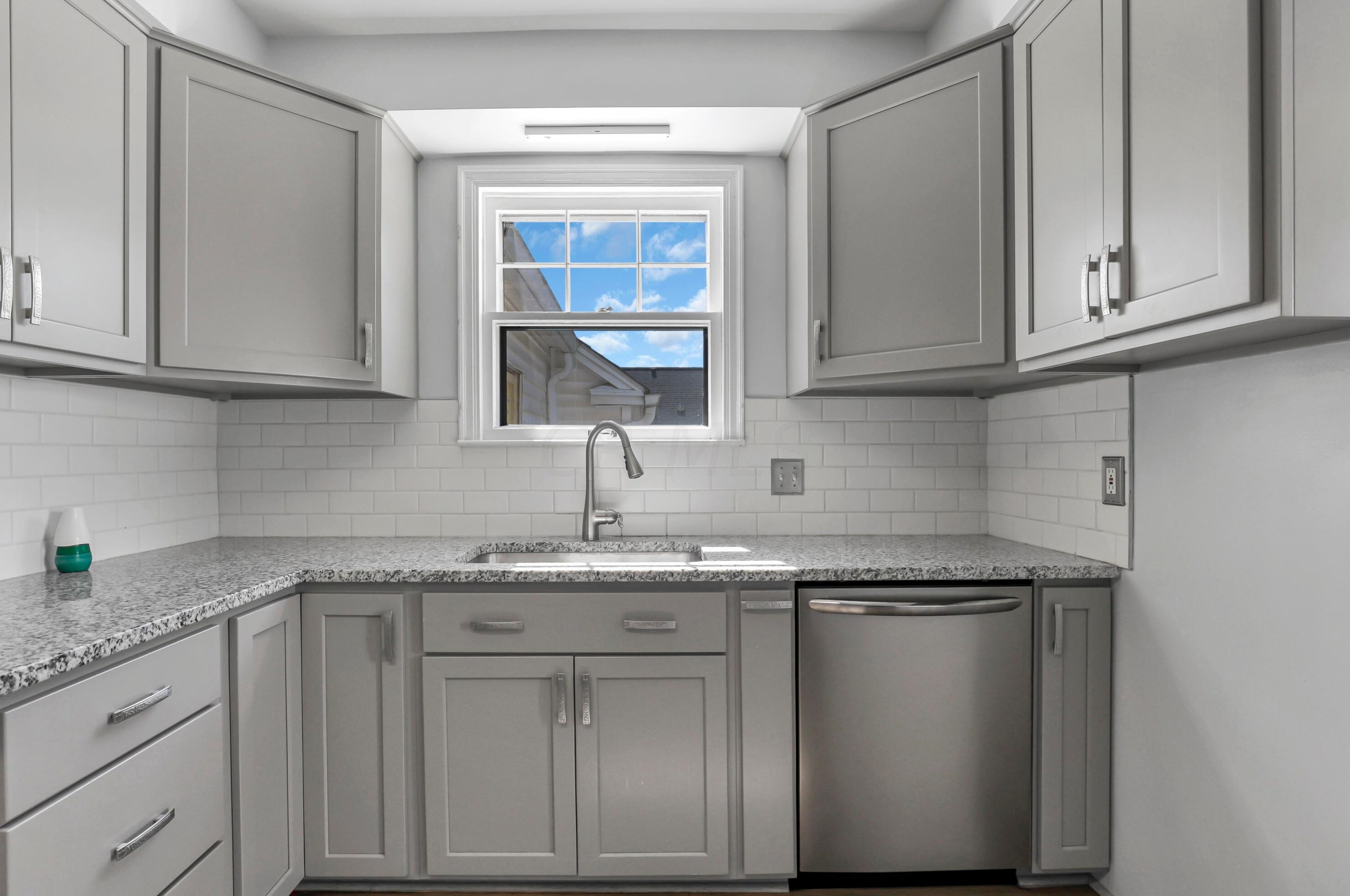 669 Pleasantville Rd, Lancaster OH 43130-3333 exterior