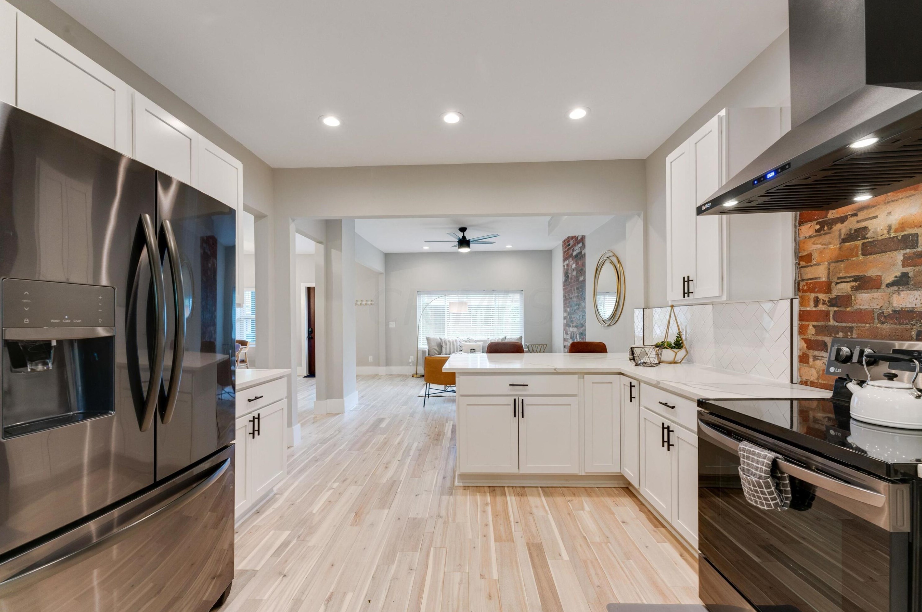 337 Linwood Ave, Columbus OH 43207-1430 exterior