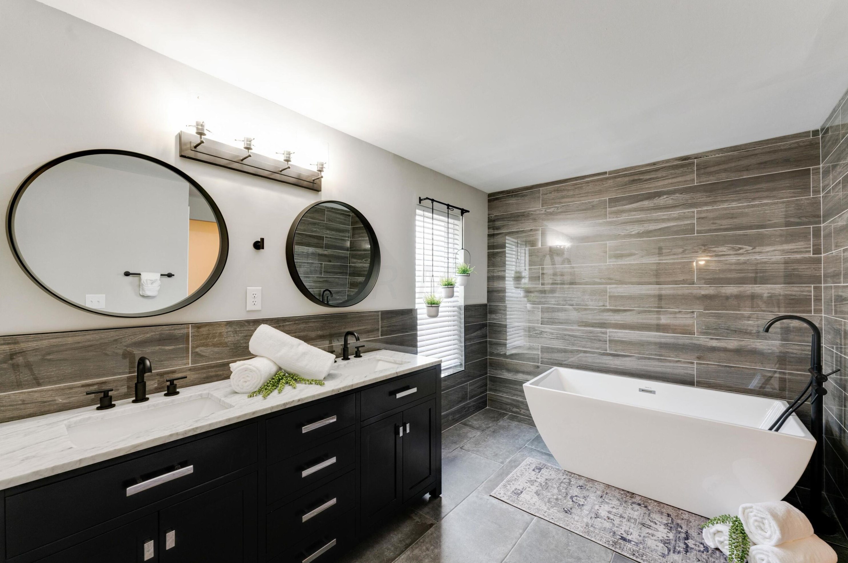 337 Linwood Ave, Columbus OH 43207-1430 exterior