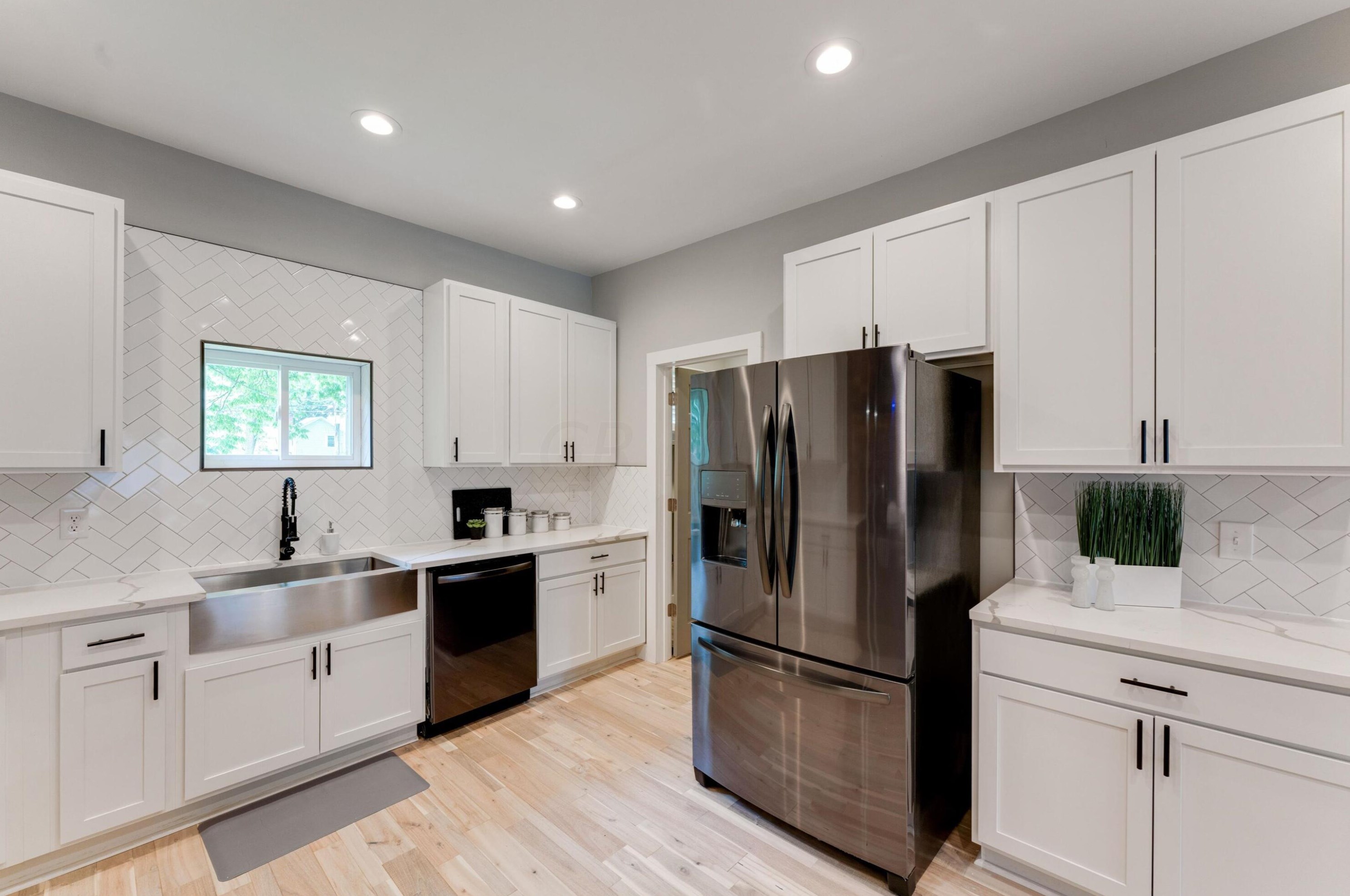 337 Linwood Ave, Columbus OH 43207-1430 exterior