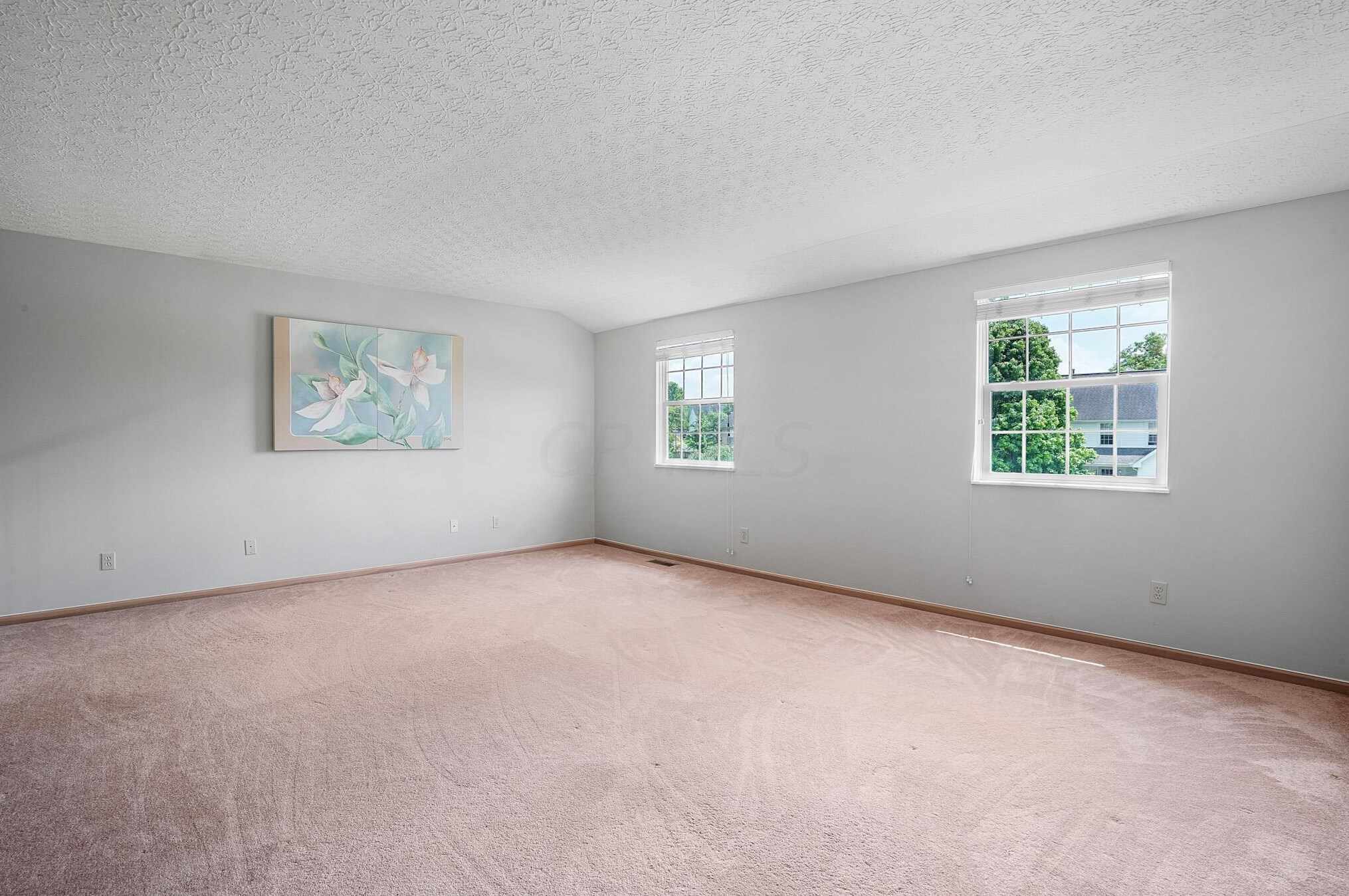 216 Ashley Ct, Columbus OH 43230-6250 exterior