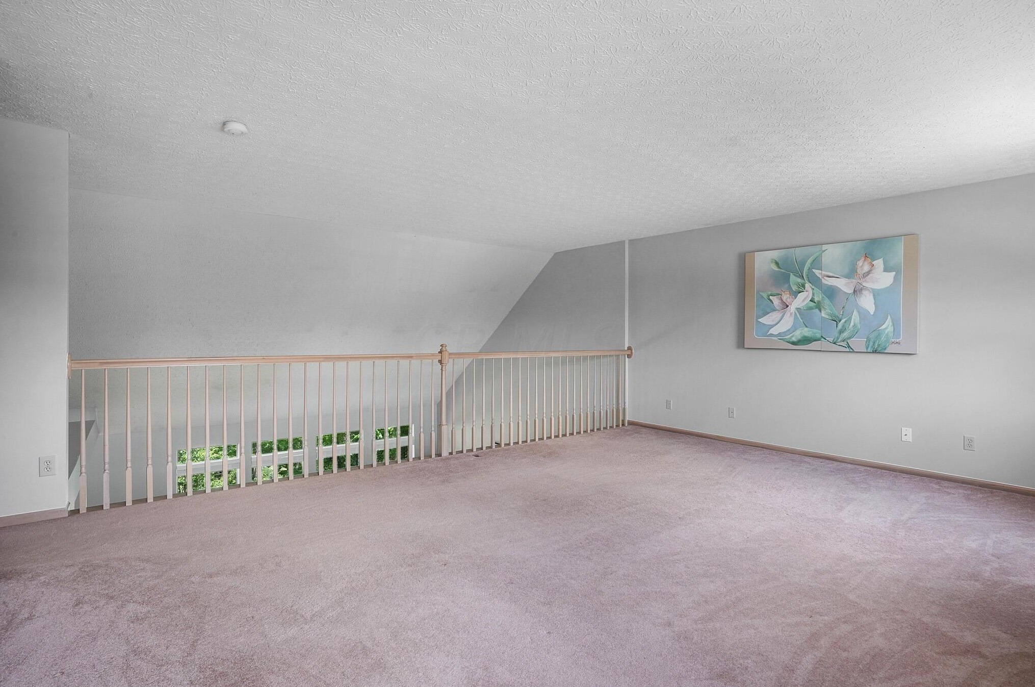 216 Ashley Ct, Columbus OH 43230-6250 exterior