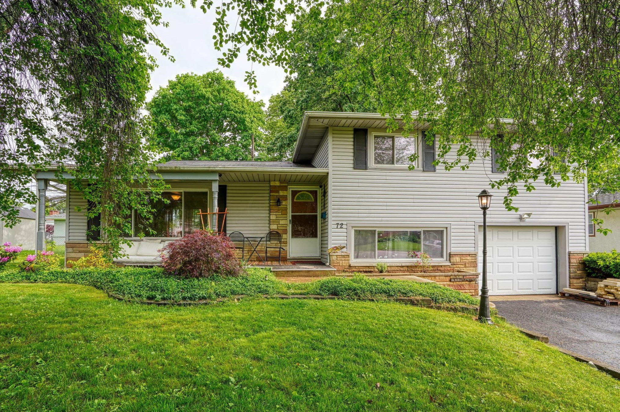 72 Jennings Dr, Cnl Wnchstr, OH 43110-1119