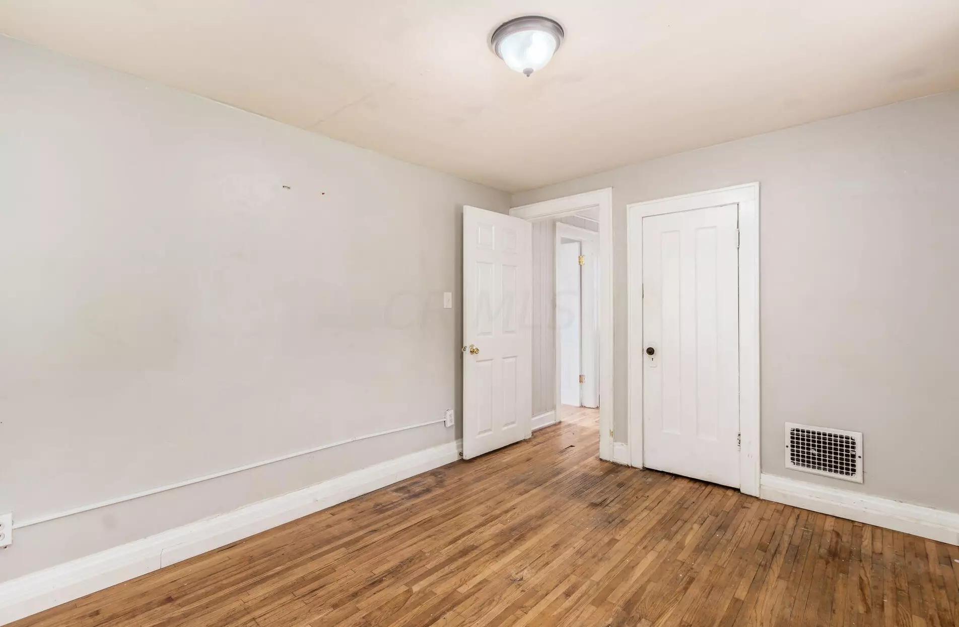 1310 20 Ave, Columbus OH 43201-1723 exterior