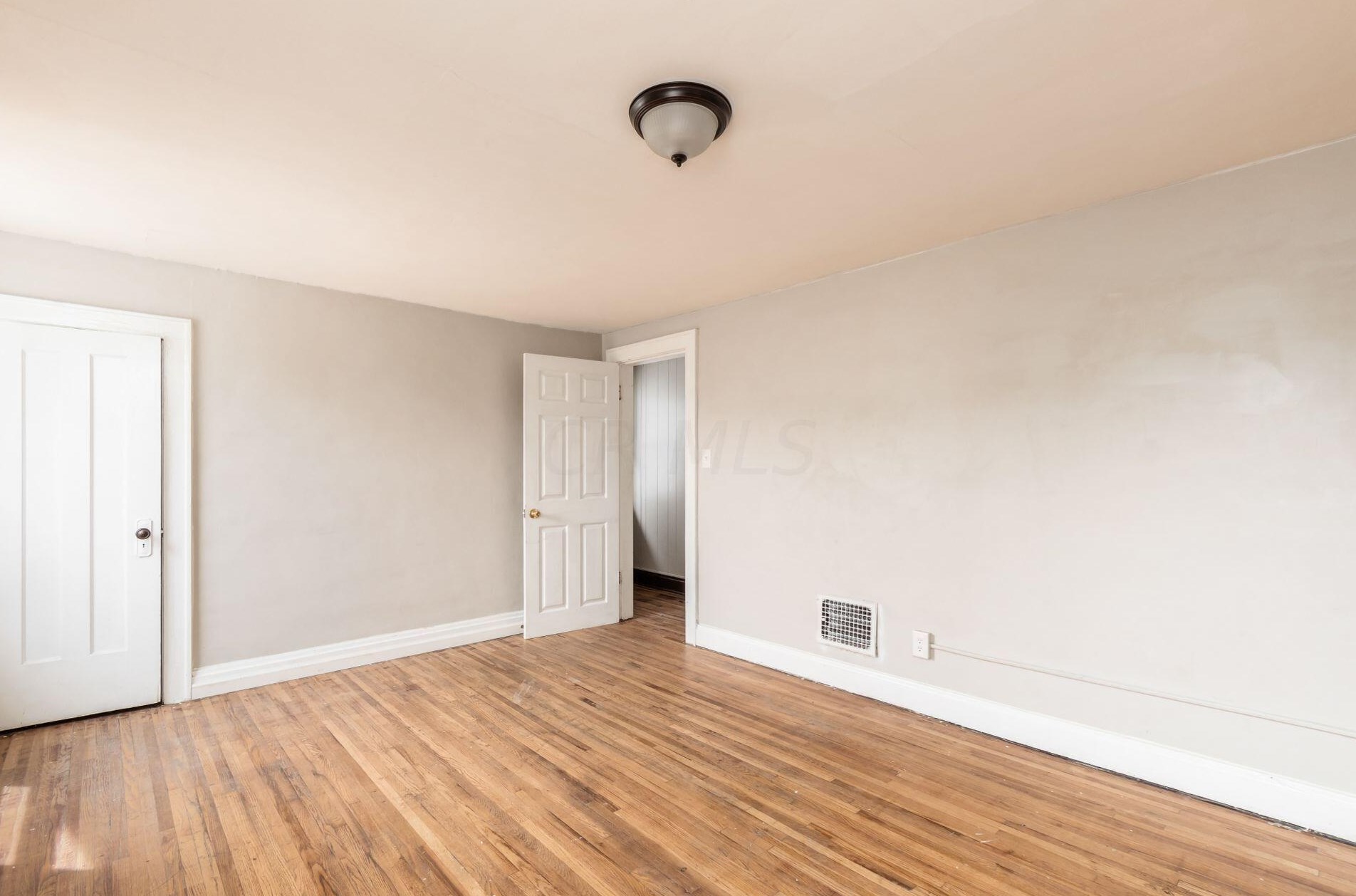 1310 20 Ave, Columbus OH 43201-1723 exterior