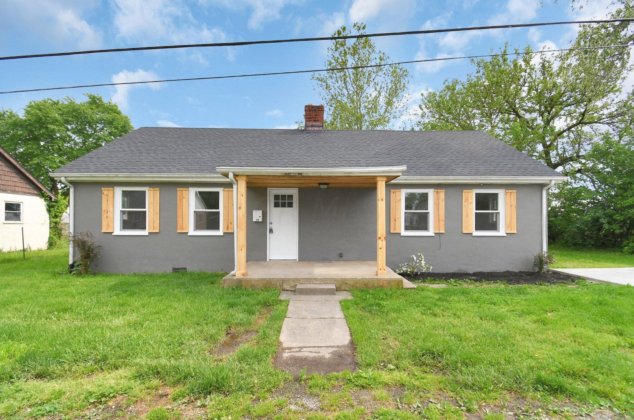 29 South St, Ashville, OH 43103