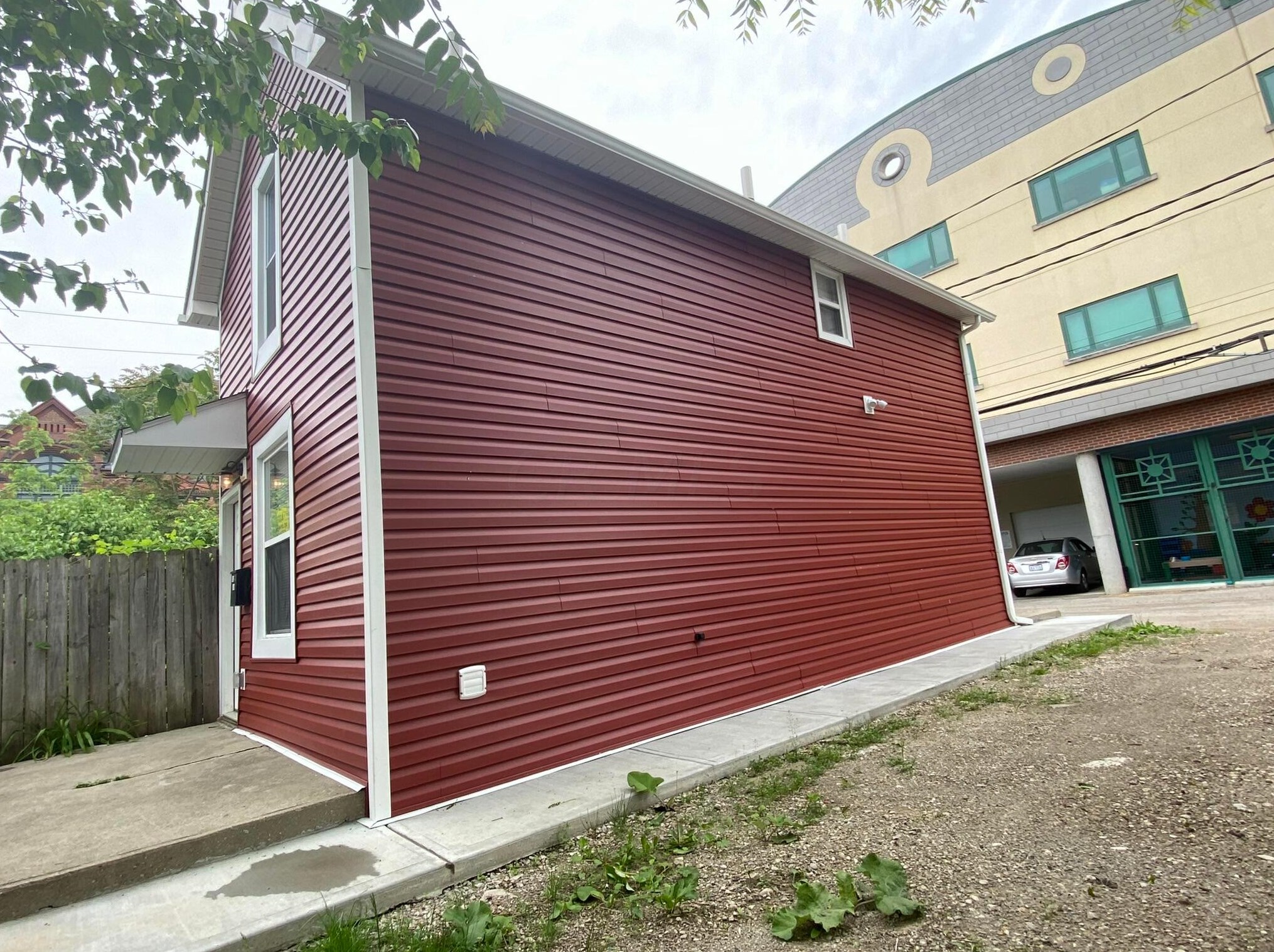 188 Avondale Ave, Columbus OH  43223-1555 exterior